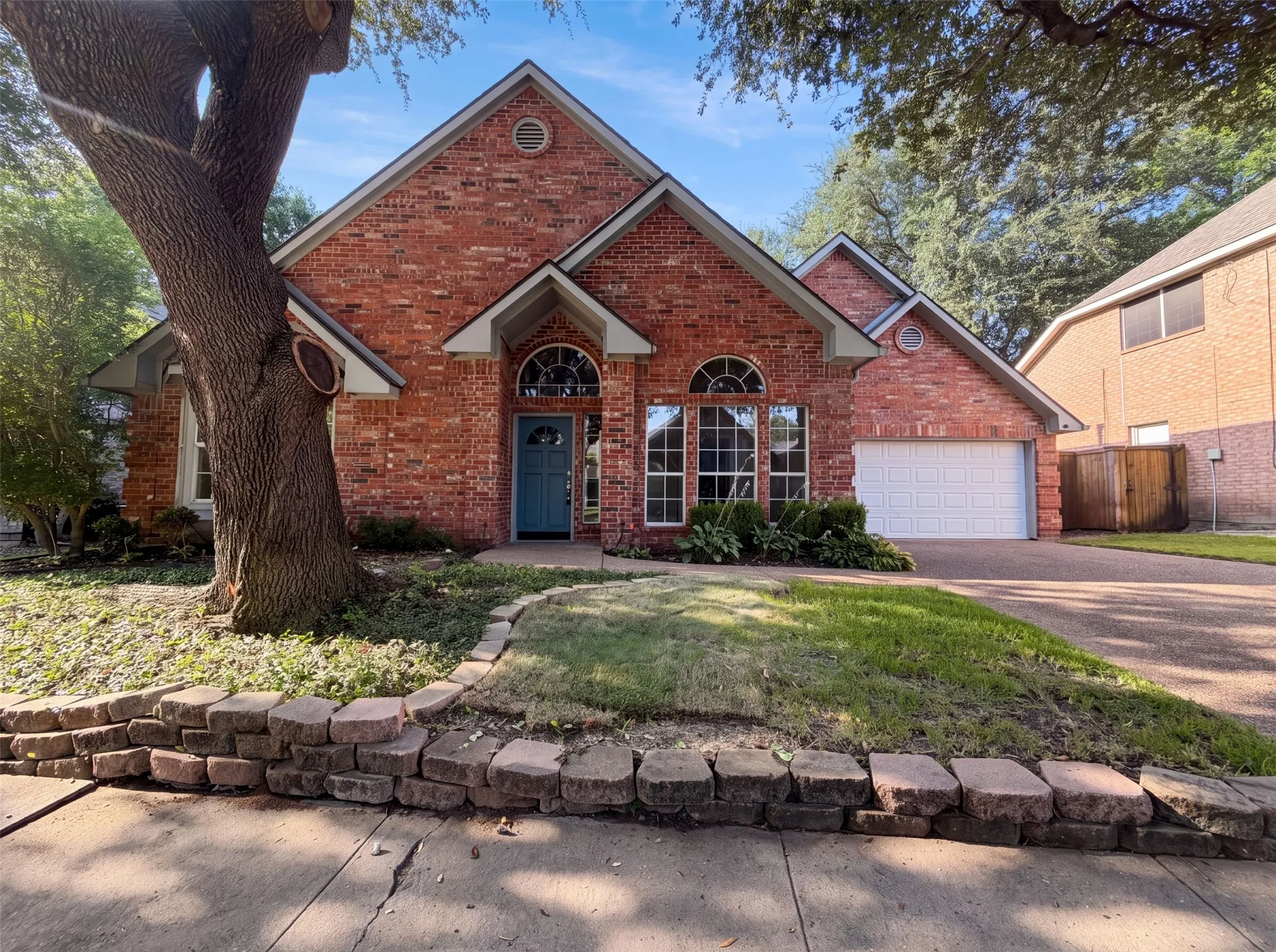 Single Family Residence For Sale in Collin County , 5101 Quail Ridge Drive, Mc Kinney, Texas 75072, 3 Bedroom, 2 Bathroom, 2 Garage spaces, 1,672 Sqft, built in 1991, mls#21354420, Real Estate Agent in Mc Kinney, Homes For Sale in Collin county, Homes For Sale in Mc Kinney, Realtor in Mc Kinney Texas, Real Estate Brokerage Independent Realty Texas, Luminita Cordes Realtor