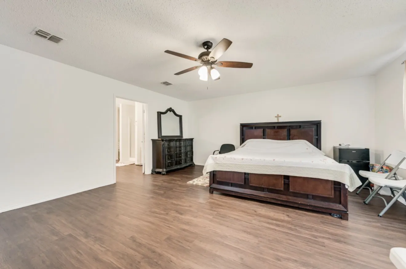 Single Family Residence For Sale in Tarrant County , 3016 Cesareo Drive, Grand Prairie, Texas 75052, 5 Bedrooms, 3 Bathrooms, 2 Garage spaces, 3,521 Sqft, built in 2001, Price $399,999, mls#21352701, Real Estate Agent in Grand Prairie, Homes For Sale in Tarrant county, Homes For Sale in Grand Prairie, Realtor in Grand Prairie Texas, Real Estate Brokerage Independent Realty Texas, Luminita Cordes Realtor