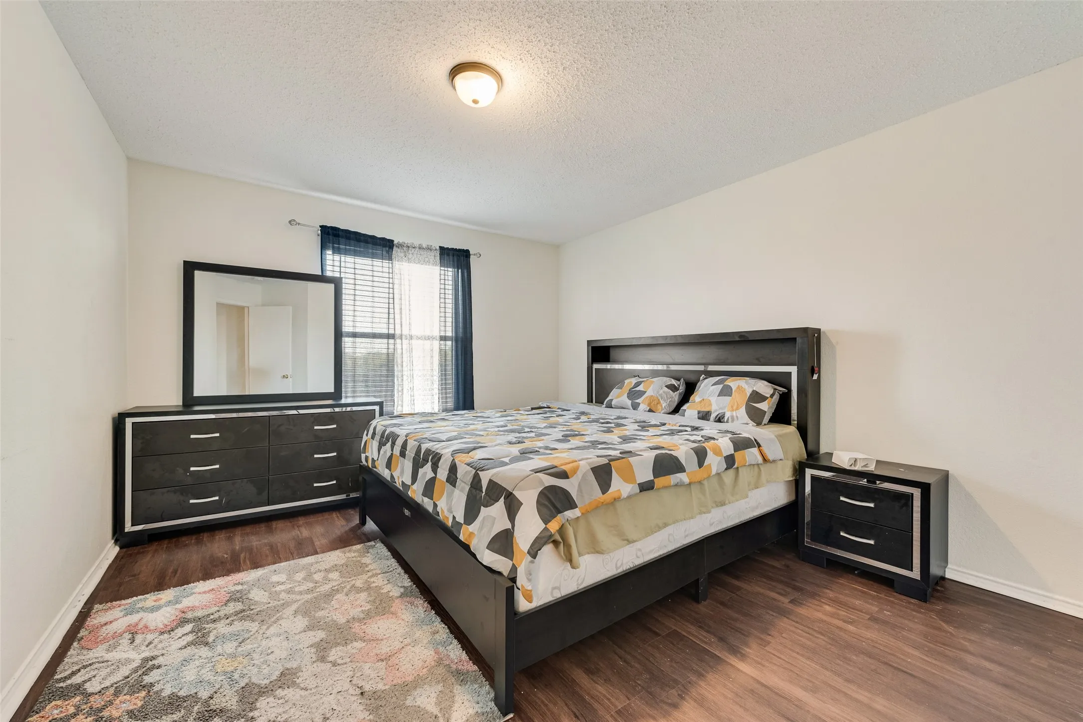 Single Family Residence For Sale in Tarrant County , 3016 Cesareo Drive, Grand Prairie, Texas 75052, 5 Bedrooms, 3 Bathrooms, 2 Garage spaces, 3,521 Sqft, built in 2001, Price $399,999, mls#21352701, Real Estate Agent in Grand Prairie, Homes For Sale in Tarrant county, Homes For Sale in Grand Prairie, Realtor in Grand Prairie Texas, Real Estate Brokerage Independent Realty Texas, Luminita Cordes Realtor