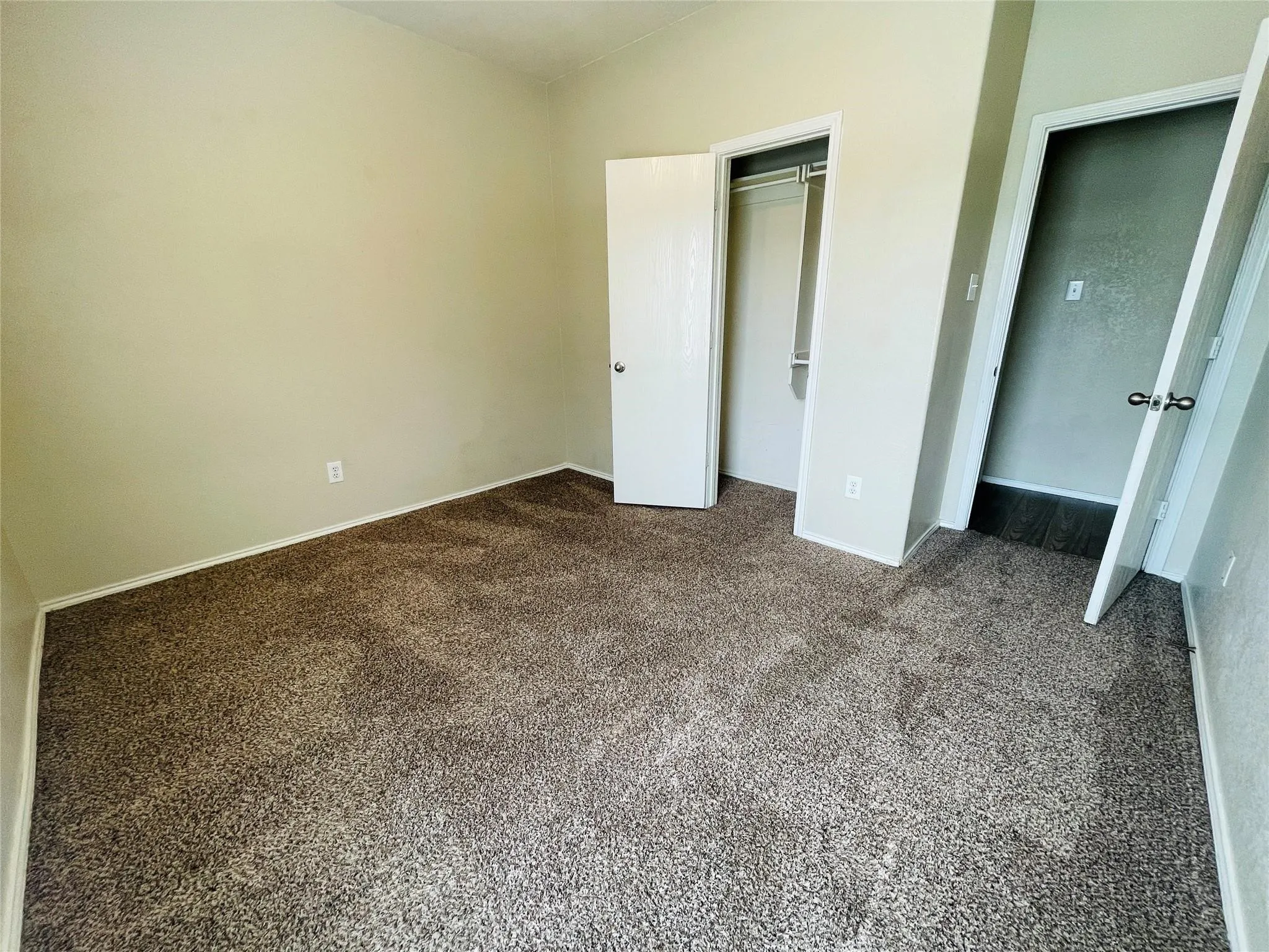 Townhouse For Rent in Tarrant County , 7561 Lazy Spur Boulevard, Fort Worth, Texas 76131, 3 Bedrooms, 3 Bathrooms, 2 Garage spaces, 1,634 Sqft, built in 2008, Price $1,975, mls#21354421, Real Estate Agent in Fort Worth, Homes For Rent in Tarrant county, Homes For Rent in Fort Worth, Realtor in Fort Worth Texas, Real Estate Brokerage Independent Realty Texas, Luminita Cordes Realtor
