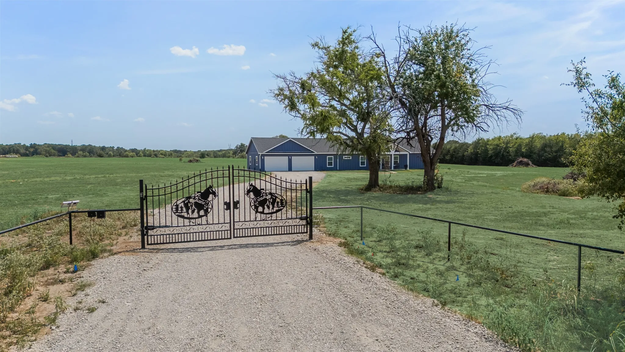 Single Family Residence For Sale in Hopkins County , 285 County Road 1120, Cumby, Texas 75433, 3 Bedroom, 2 Bathroom, 4 Garage spaces, 2,100 Sqft, built in 2026, mls#21354423, Real Estate Agent in Cumby, Homes For Sale in Hopkins county, Homes For Sale in Cumby, Realtor in Cumby Texas, Real Estate Brokerage Independent Realty Texas, Luminita Cordes Realtor