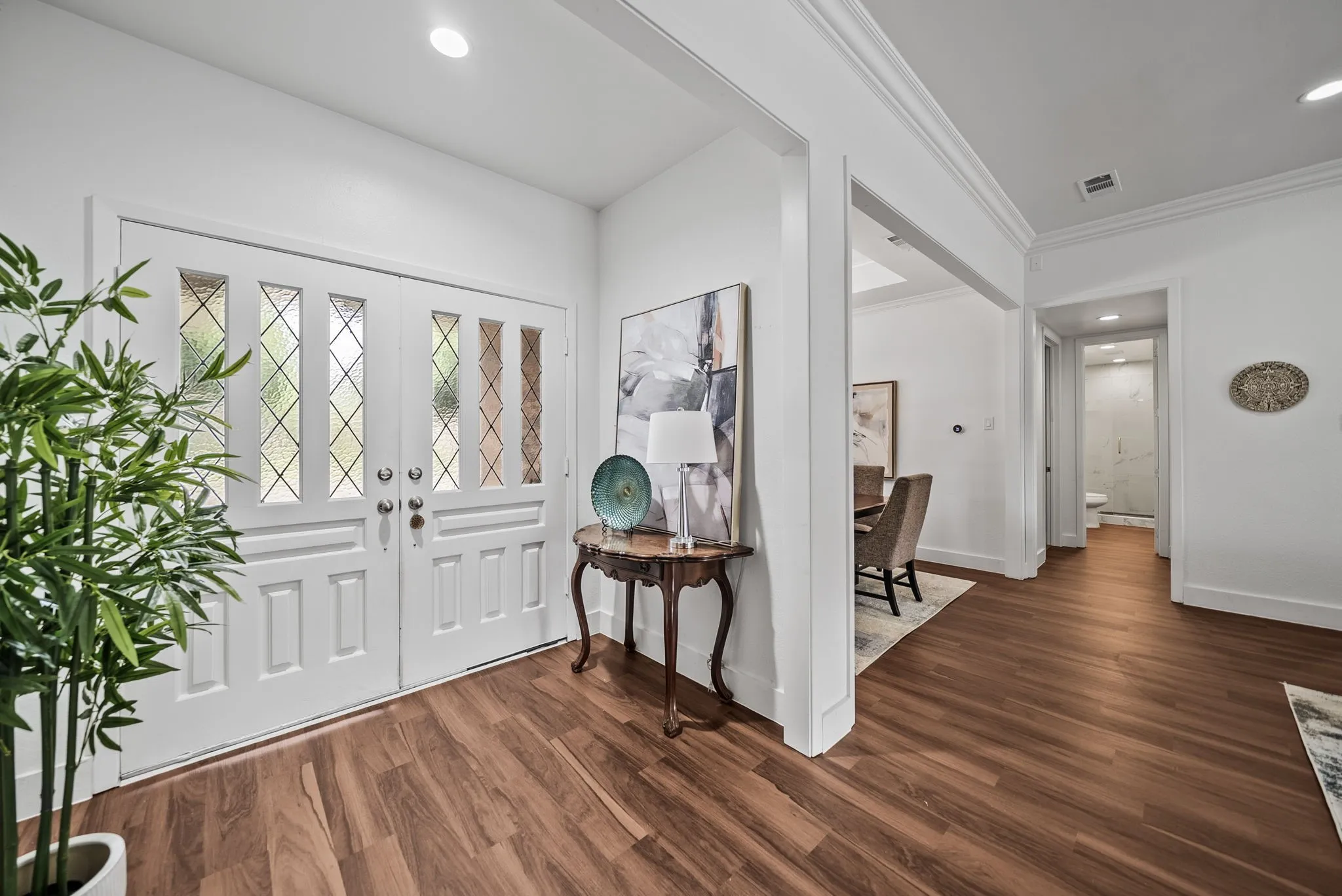 Single Family Residence For Sale in Dallas County , 9021 Silverdollar Trail, Irving, Texas 75063, 4 Bedroom, 3 Bathroom, 2 Garage spaces, 2,478 Sqft, built in 1986, mls#21341798, Real Estate Agent in Irving, Homes For Sale in Dallas county, Homes For Sale in Irving, Realtor in Irving Texas, Real Estate Brokerage Independent Realty Texas, Luminita Cordes Realtor