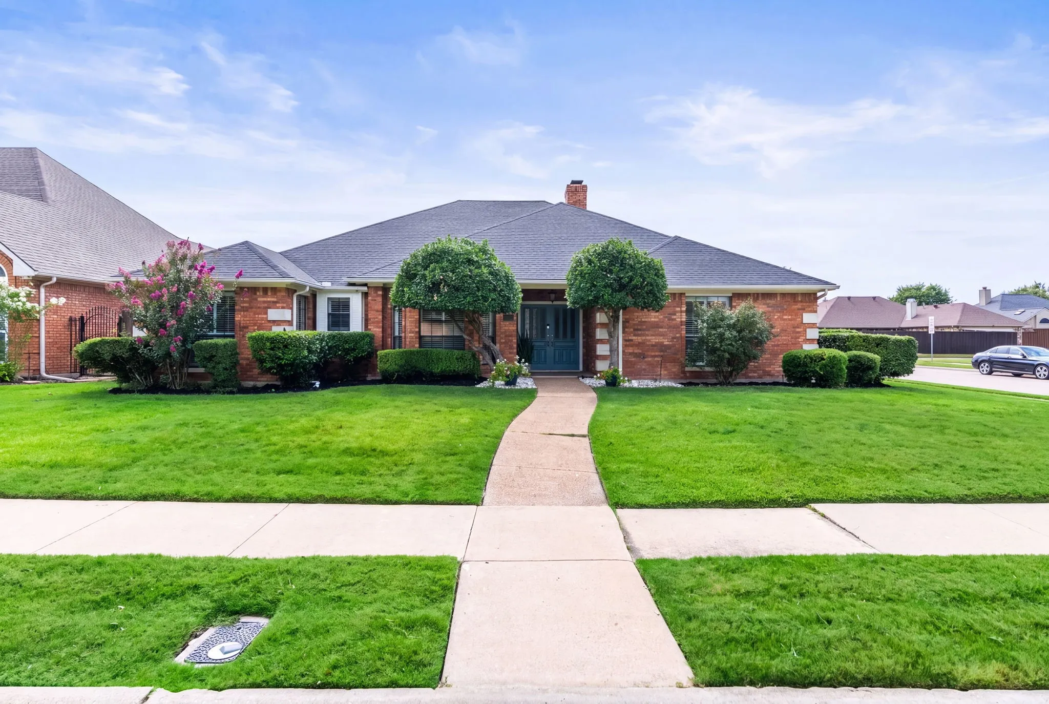 Single Family Residence For Sale in Dallas County , 9021 Silverdollar Trail, Irving, Texas 75063, 4 Bedroom, 3 Bathroom, 2 Garage spaces, 2,478 Sqft, built in 1986, mls#21341798, Real Estate Agent in Irving, Homes For Sale in Dallas county, Homes For Sale in Irving, Realtor in Irving Texas, Real Estate Brokerage Independent Realty Texas, Luminita Cordes Realtor