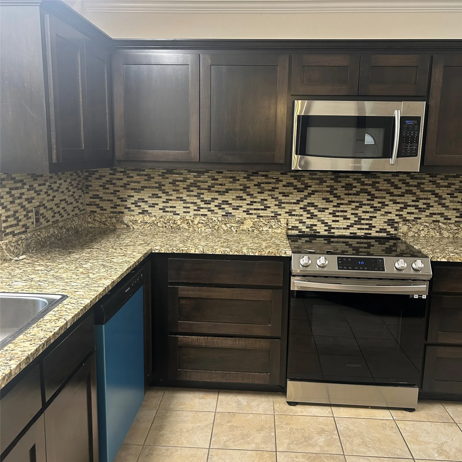Single Family Residence For Sale in Denton County , 5408 Princess Court, Lake Dallas, Texas 75065, 3 Bedroom, 2 Bathroom, 2 Garage spaces, 1,574 Sqft, built in 1976, mls#21354435, Real Estate Agent in Lake Dallas, Homes For Sale in Denton county, Homes For Sale in Lake Dallas, Realtor in Lake Dallas Texas, Real Estate Brokerage Independent Realty Texas, Luminita Cordes Realtor