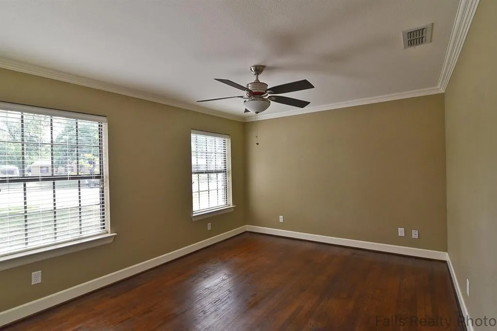 Single Family Residence For Rent in Wichita County , 2700 Taft Boulevard, Wichita Falls, Texas 76308, 3 Bedroom, 2 Bathroom, 2 Garage spaces, 2,156 Sqft, built in 1949, mls#21354442, Real Estate Agent in Wichita Falls, Homes For Rent in Wichita county, Homes For Rent in Wichita Falls, Realtor in Wichita Falls Texas, Real Estate Brokerage Independent Realty Texas, Luminita Cordes Realtor