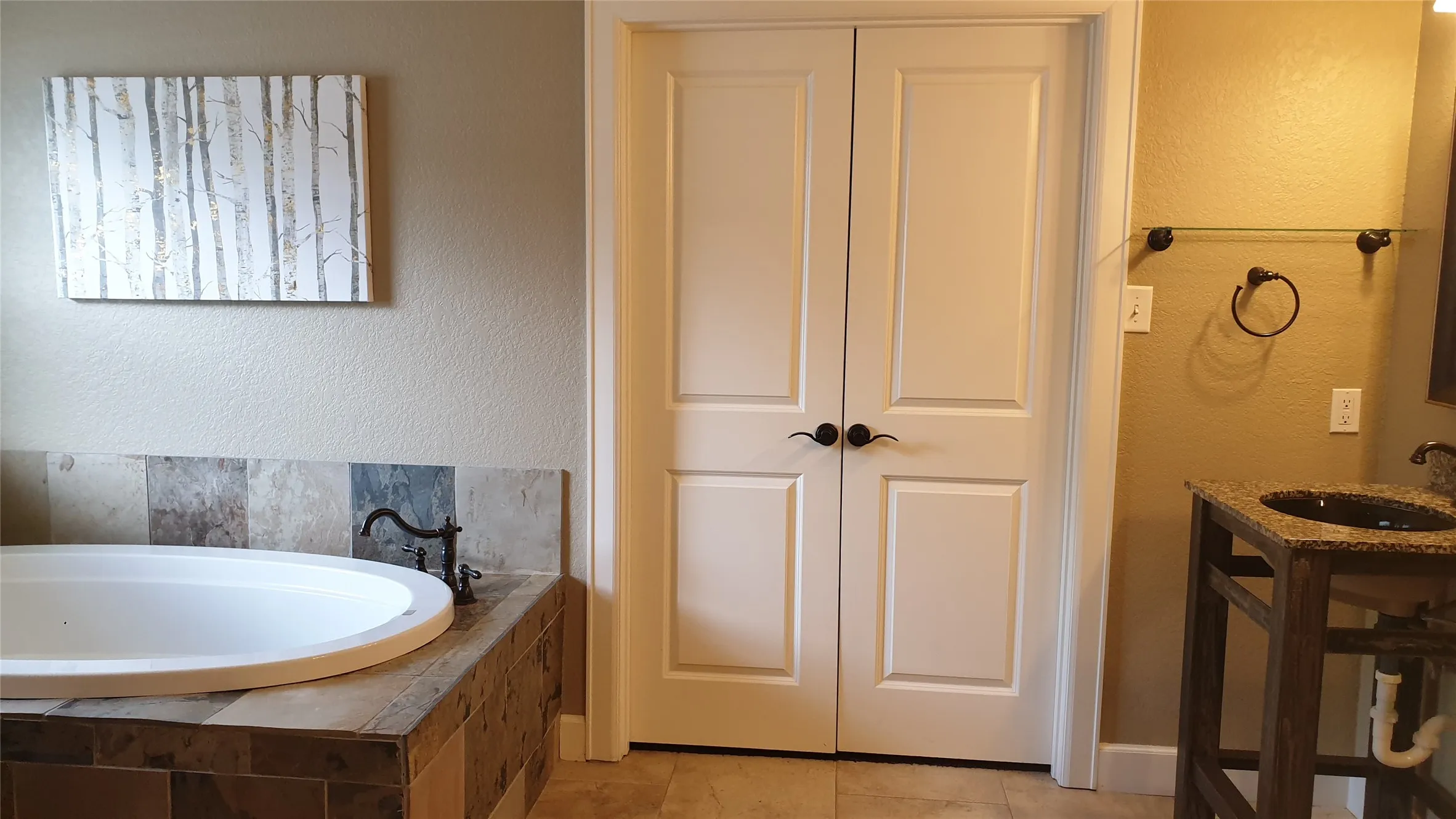 Deep soak tub