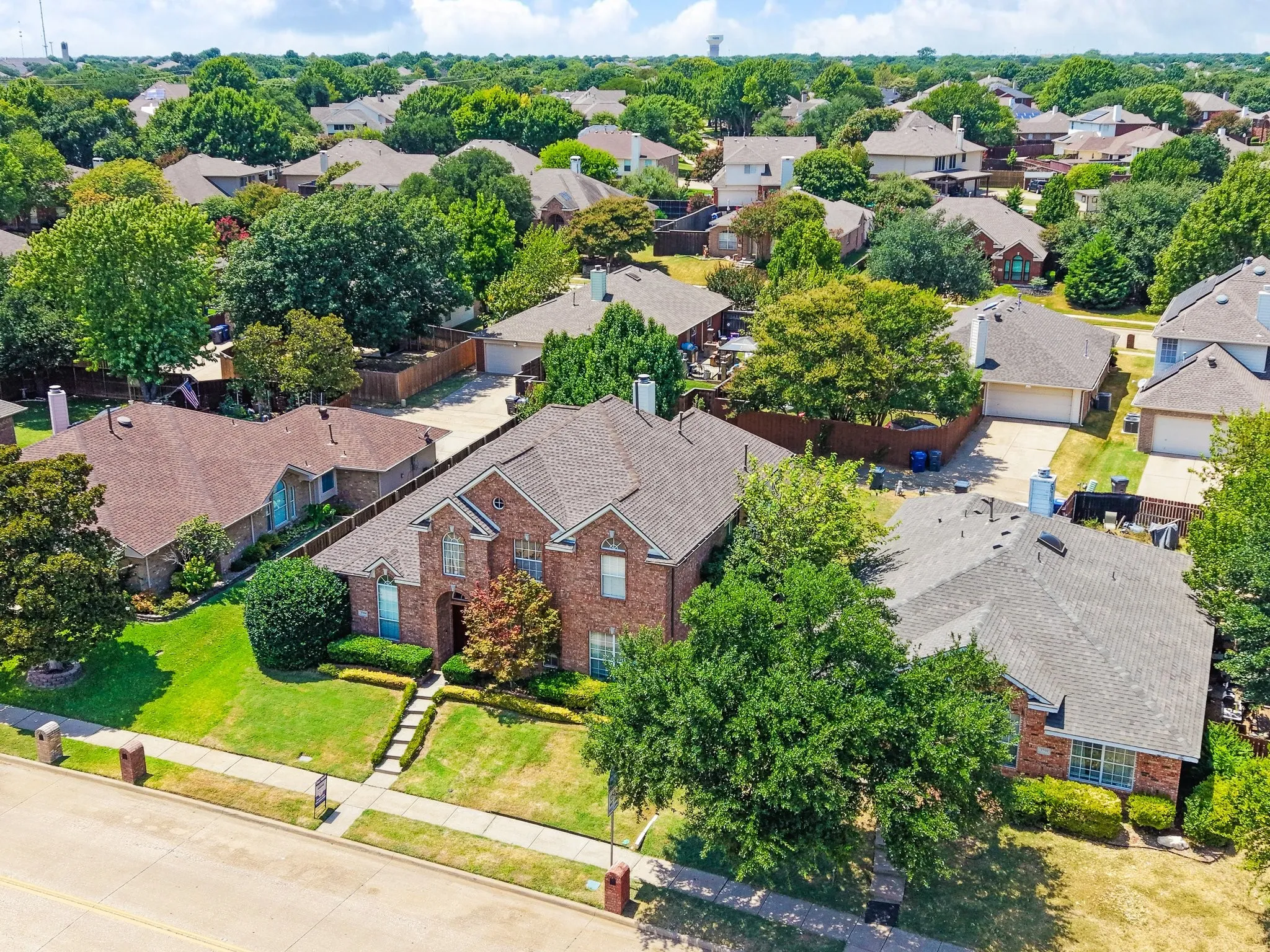 Single Family Residence For Sale in Collin County , 3704 Gardenia Lane, Mc Kinney, Texas 75070, 4 Bedroom, 3 Bathroom, 2 Garage spaces, 2,944 Sqft, built in 1999, mls#21354445, Real Estate Agent in Mc Kinney, Homes For Sale in Collin county, Homes For Sale in Mc Kinney, Realtor in Mc Kinney Texas, Real Estate Brokerage Independent Realty Texas, Luminita Cordes Realtor