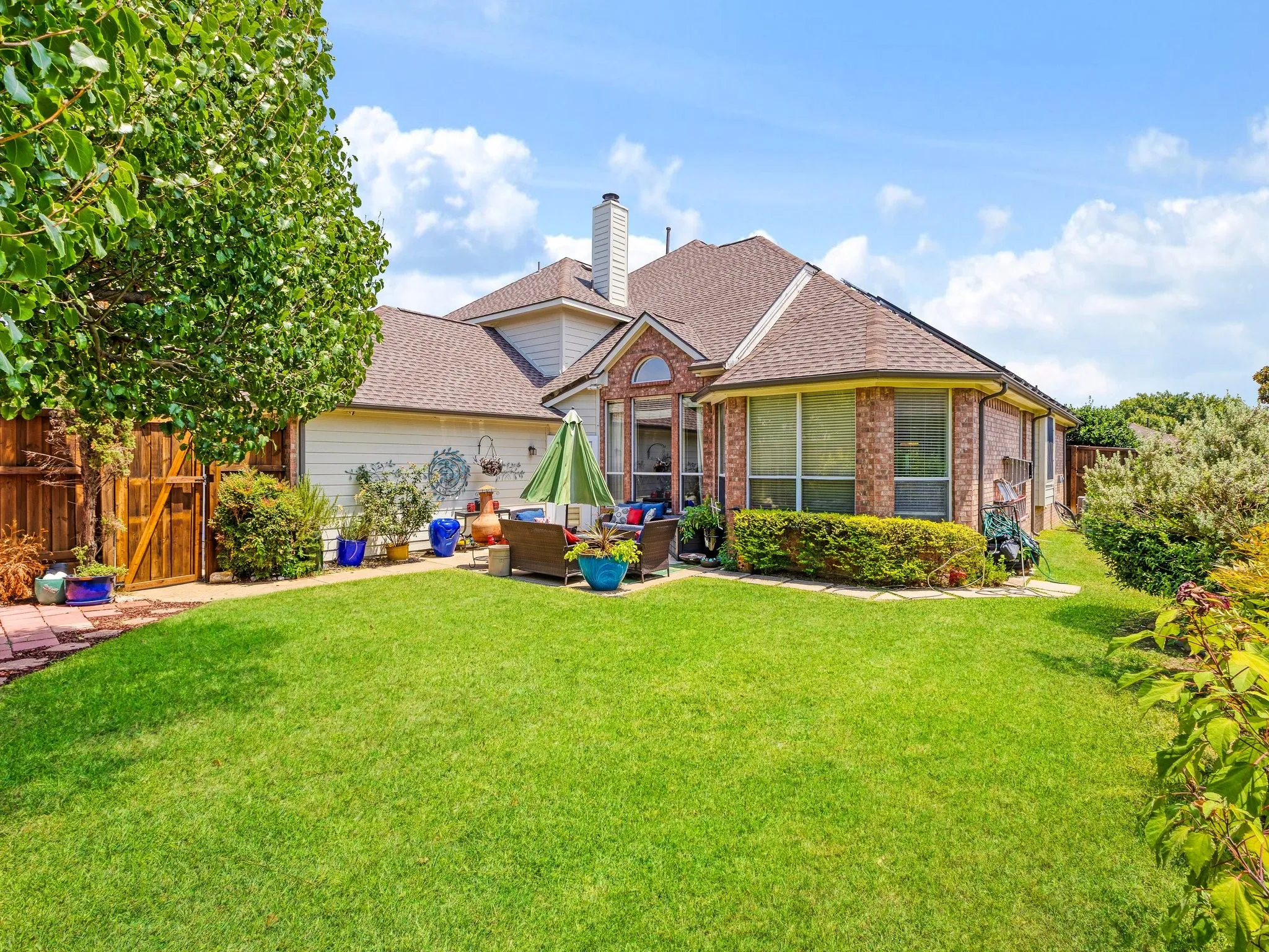 Single Family Residence For Sale in Collin County , 3704 Gardenia Lane, Mc Kinney, Texas 75070, 4 Bedroom, 3 Bathroom, 2 Garage spaces, 2,944 Sqft, built in 1999, mls#21354445, Real Estate Agent in Mc Kinney, Homes For Sale in Collin county, Homes For Sale in Mc Kinney, Realtor in Mc Kinney Texas, Real Estate Brokerage Independent Realty Texas, Luminita Cordes Realtor
