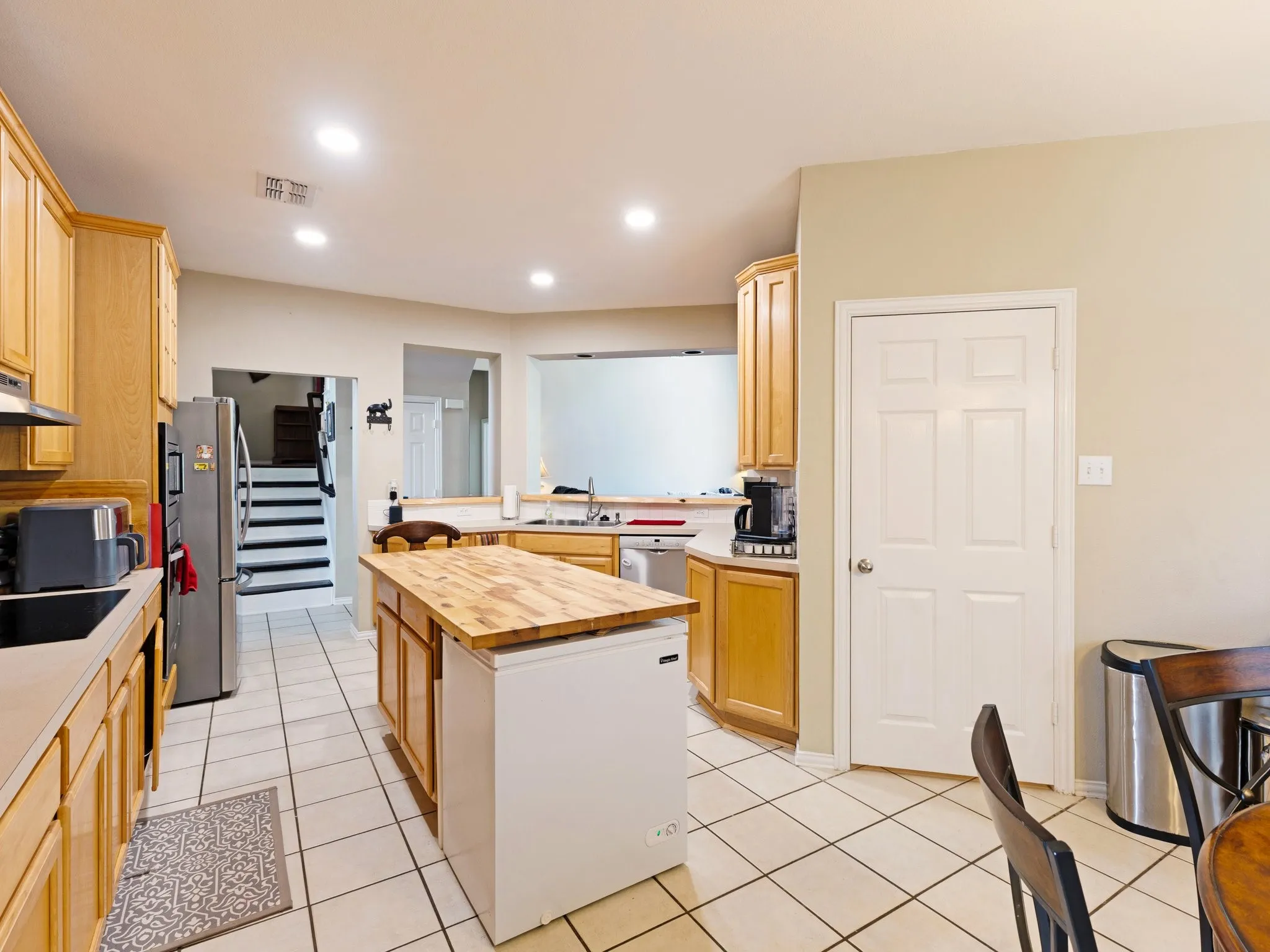 Single Family Residence For Sale in Collin County , 3704 Gardenia Lane, Mc Kinney, Texas 75070, 4 Bedroom, 3 Bathroom, 2 Garage spaces, 2,944 Sqft, built in 1999, mls#21354445, Real Estate Agent in Mc Kinney, Homes For Sale in Collin county, Homes For Sale in Mc Kinney, Realtor in Mc Kinney Texas, Real Estate Brokerage Independent Realty Texas, Luminita Cordes Realtor