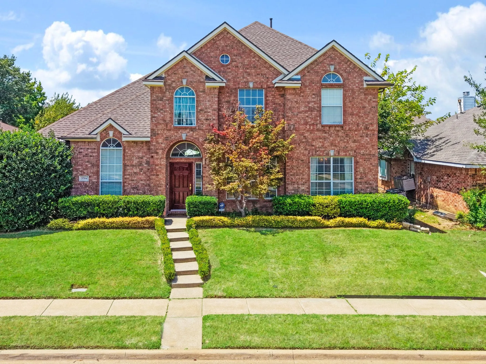 Single Family Residence For Sale in Collin County , 3704 Gardenia Lane, Mc Kinney, Texas 75070, 4 Bedroom, 3 Bathroom, 2 Garage spaces, 2,944 Sqft, built in 1999, mls#21354445, Real Estate Agent in Mc Kinney, Homes For Sale in Collin county, Homes For Sale in Mc Kinney, Realtor in Mc Kinney Texas, Real Estate Brokerage Independent Realty Texas, Luminita Cordes Realtor