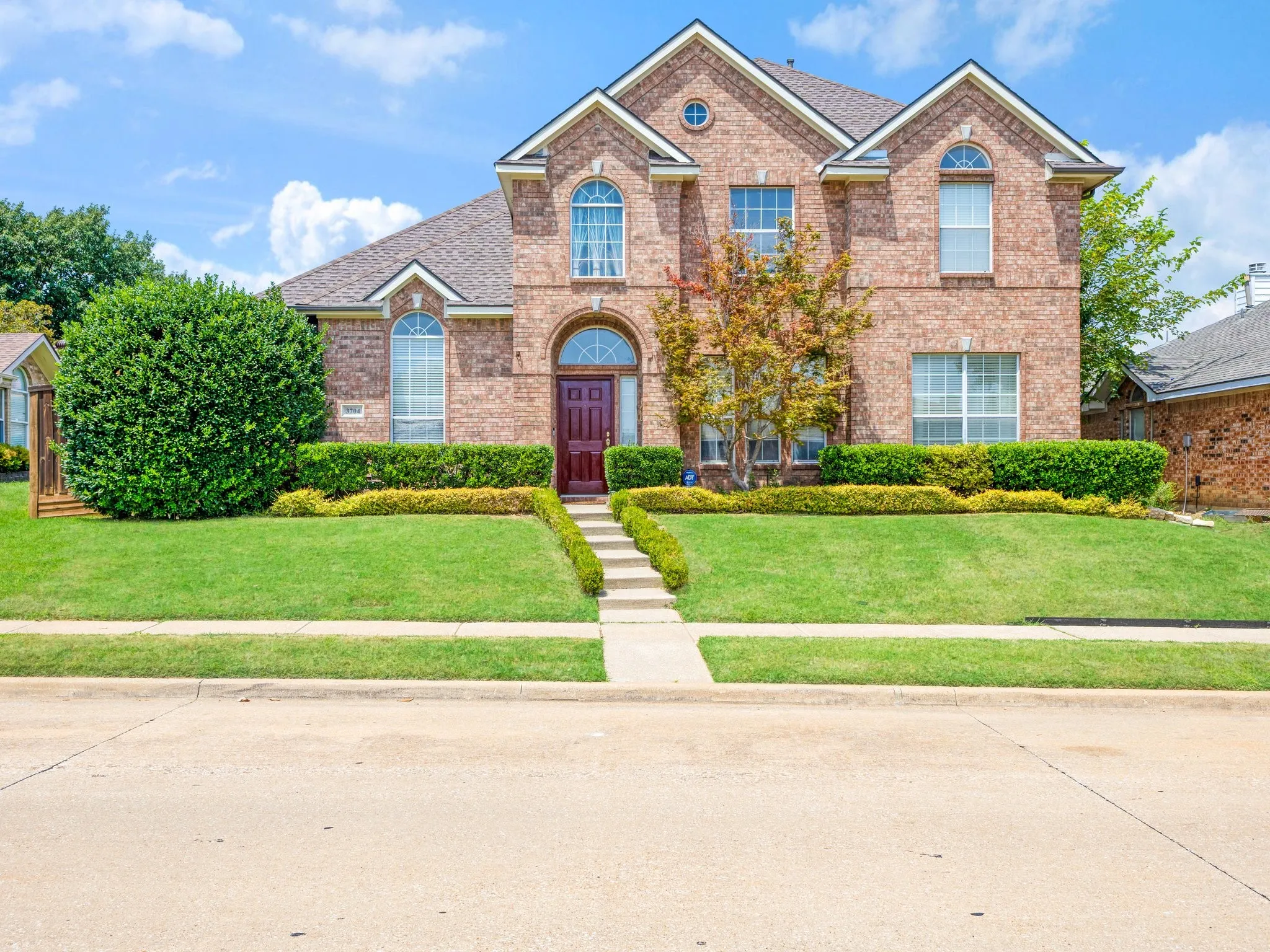 Single Family Residence For Sale in Collin County , 3704 Gardenia Lane, Mc Kinney, Texas 75070, 4 Bedroom, 3 Bathroom, 2 Garage spaces, 2,944 Sqft, built in 1999, mls#21354445, Real Estate Agent in Mc Kinney, Homes For Sale in Collin county, Homes For Sale in Mc Kinney, Realtor in Mc Kinney Texas, Real Estate Brokerage Independent Realty Texas, Luminita Cordes Realtor