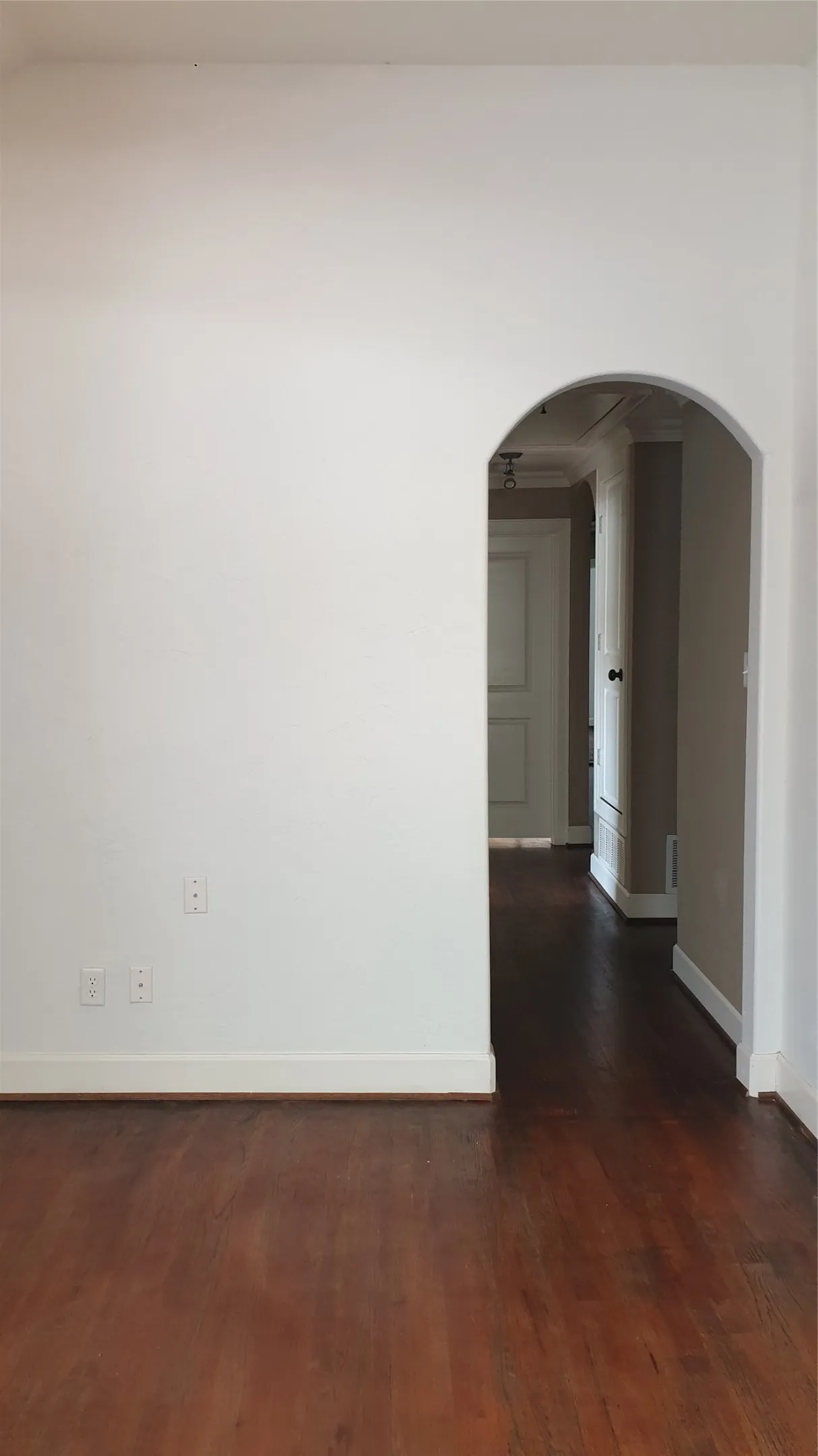 Single Family Residence For Sale in Wichita County , 2700 Taft Boulevard, Wichita Falls, Texas 76308, 3 Bedroom, 2 Bathroom, 3 Garage spaces, 2,156 Sqft, built in 1949, mls#21354448, Real Estate Agent in Wichita Falls, Homes For Sale in Wichita county, Homes For Sale in Wichita Falls, Realtor in Wichita Falls Texas, Real Estate Brokerage Independent Realty Texas, Luminita Cordes Realtor