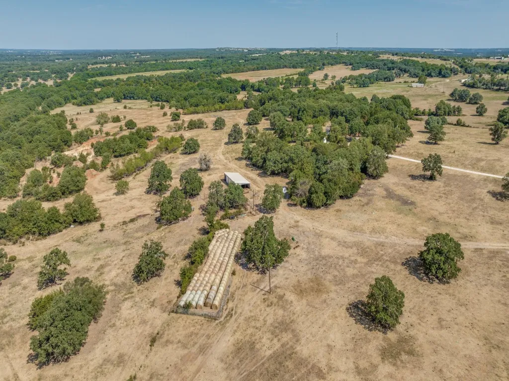 Farm For Sale in Montague County , 868 Nored Road, Forestburg, Texas 76239, 3 Bedroom, 2 Bathroom, 2 Garage spaces, 2,355 Sqft, built in 1993, mls#21353776, Real Estate Agent in Forestburg, Homes For Sale in Montague county, Homes For Sale in Forestburg, Realtor in Forestburg Texas, Real Estate Brokerage Independent Realty Texas, Luminita Cordes Realtor