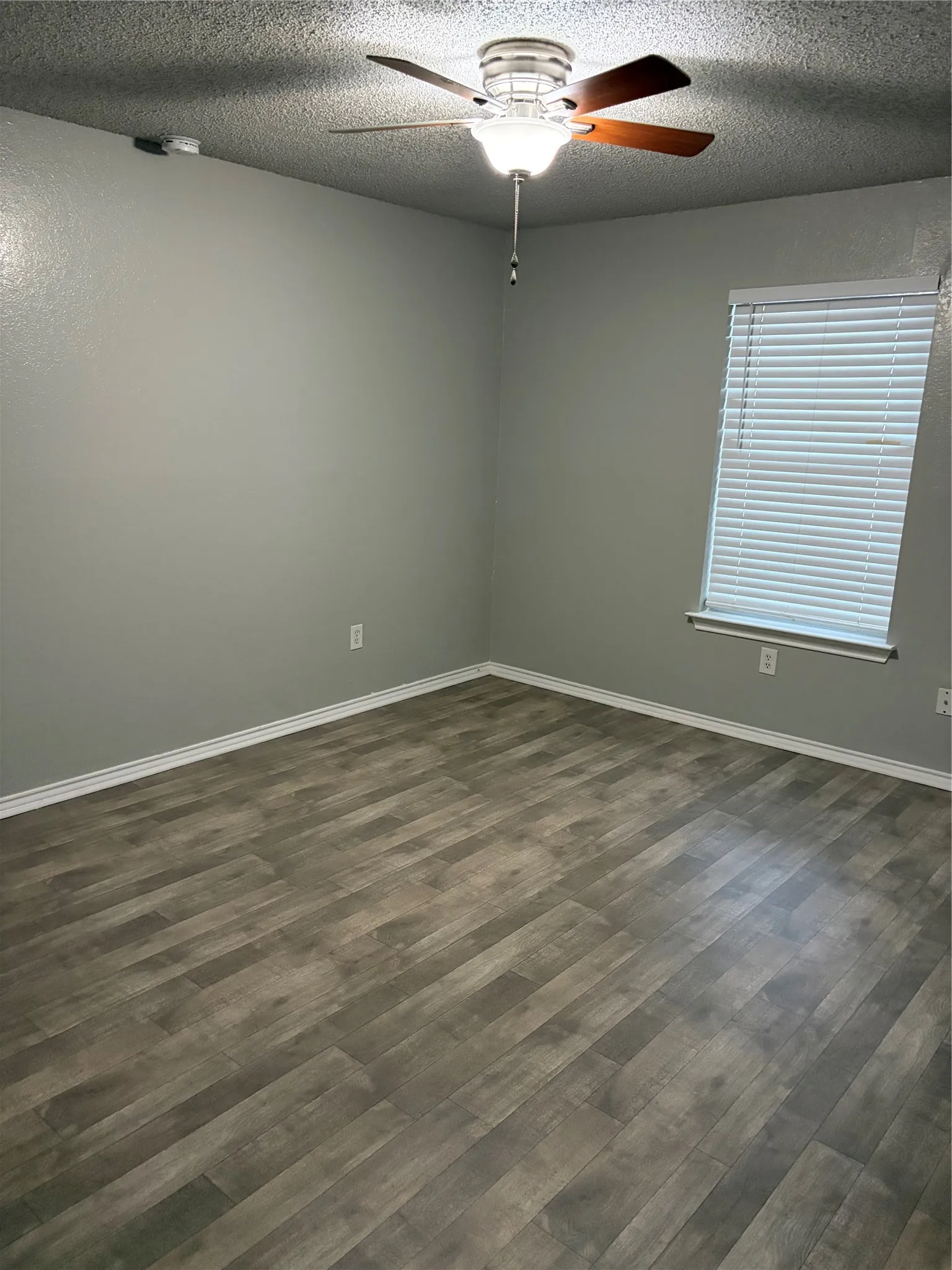 Duplex For Rent in Tarrant County , 1225 Fairhaven Drive, Mansfield, Texas 76063, 2 Bedroom, 2 Bathroom, Garage spaces, 1,968 Sqft, built in 1983, mls#21343438, Real Estate Agent in Mansfield, Homes For Rent in Tarrant county, Homes For Rent in Mansfield, Realtor in Mansfield Texas, Real Estate Brokerage Independent Realty Texas, Luminita Cordes Realtor
