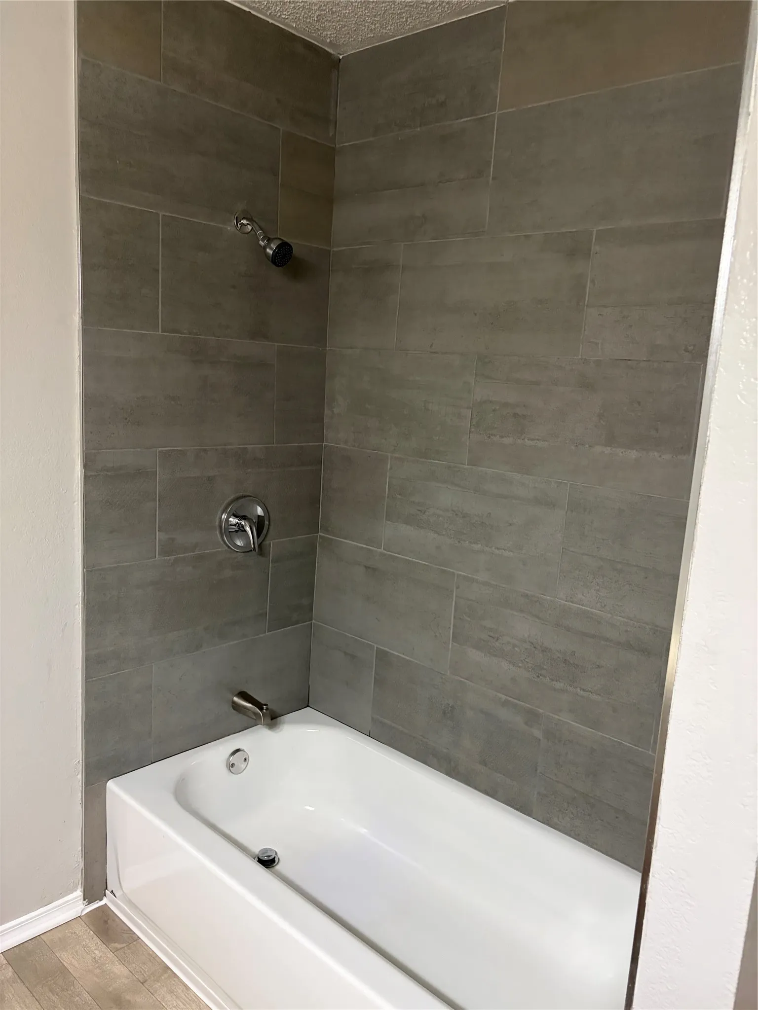 Duplex For Rent in Tarrant County , 1225 Fairhaven Drive, Mansfield, Texas 76063, 2 Bedroom, 2 Bathroom, Garage spaces, 1,968 Sqft, built in 1983, mls#21343438, Real Estate Agent in Mansfield, Homes For Rent in Tarrant county, Homes For Rent in Mansfield, Realtor in Mansfield Texas, Real Estate Brokerage Independent Realty Texas, Luminita Cordes Realtor
