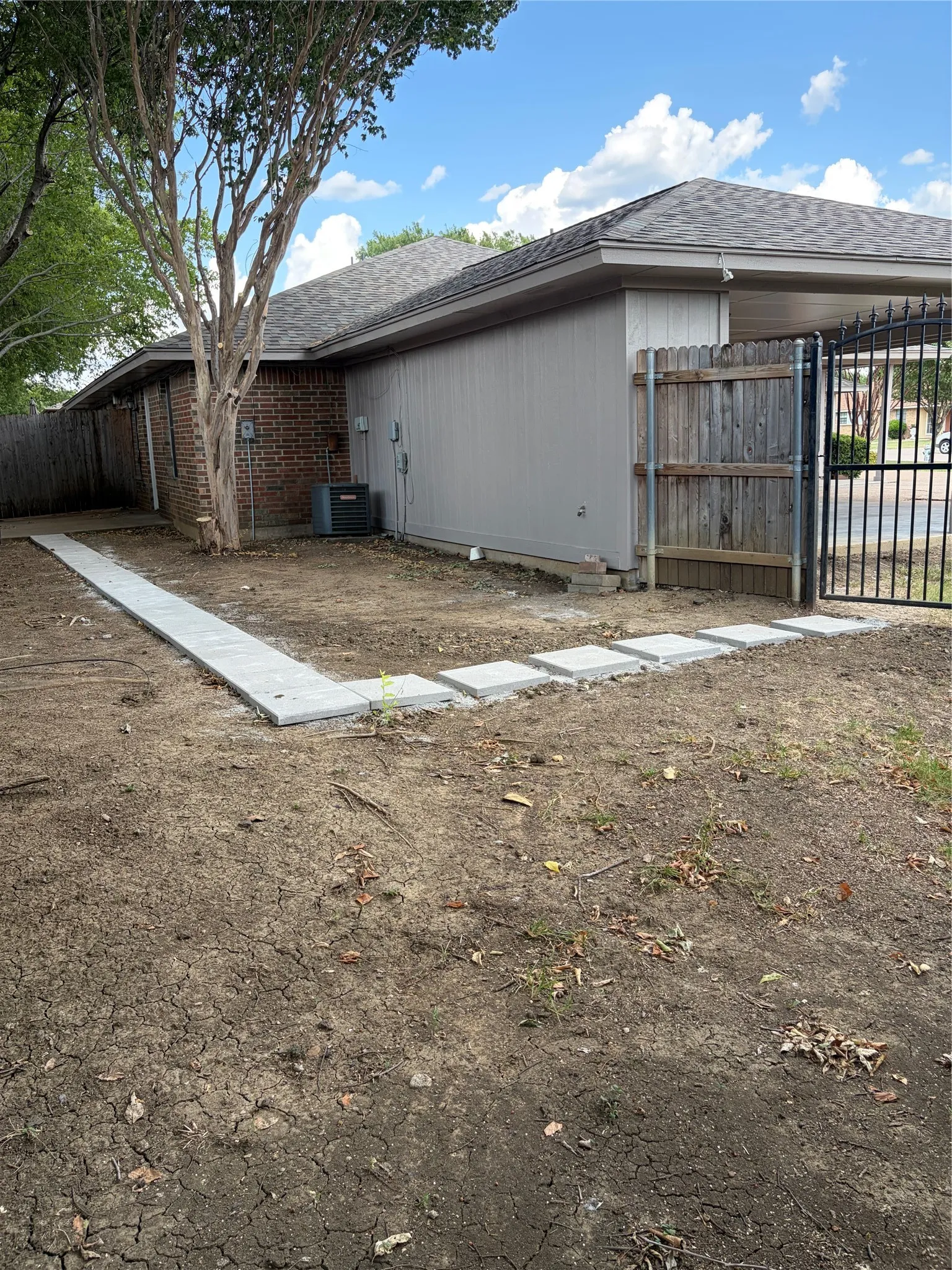 Duplex For Rent in Tarrant County , 1225 Fairhaven Drive, Mansfield, Texas 76063, 2 Bedroom, 2 Bathroom, Garage spaces, 1,968 Sqft, built in 1983, mls#21343438, Real Estate Agent in Mansfield, Homes For Rent in Tarrant county, Homes For Rent in Mansfield, Realtor in Mansfield Texas, Real Estate Brokerage Independent Realty Texas, Luminita Cordes Realtor