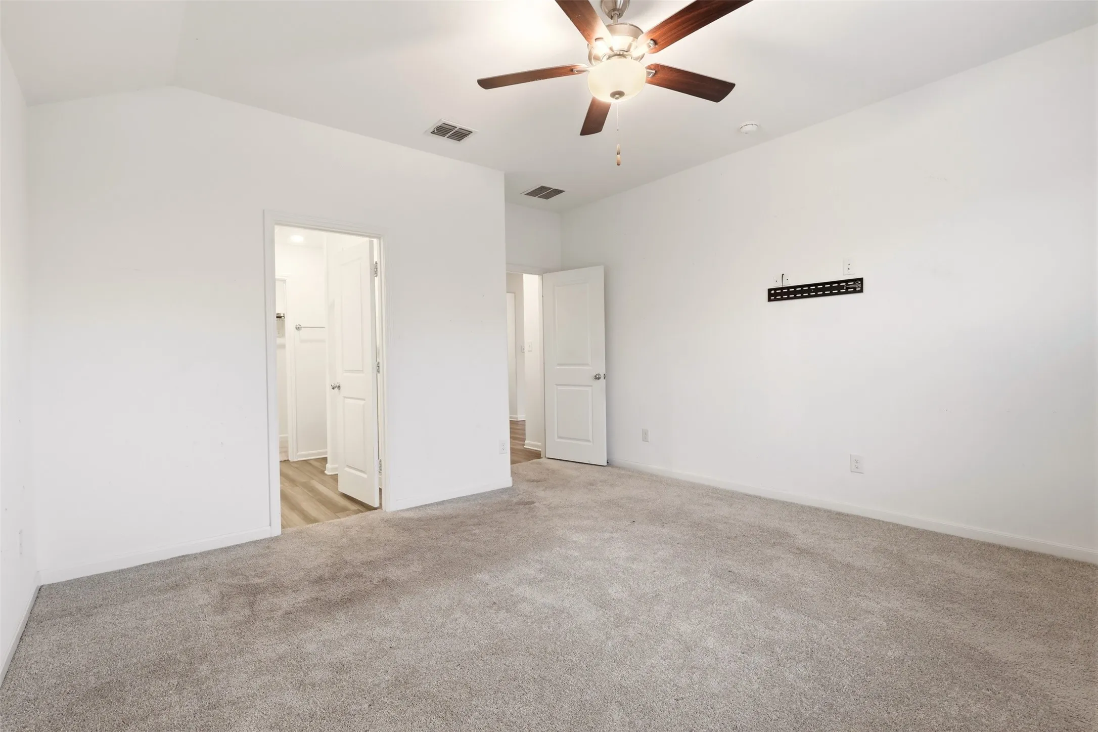 Single Family Residence For Sale in Kaufman County , 1708 Arroyo Road, Crandall, Texas 75114, 4 Bedroom, 2 Bathroom, 2 Garage spaces, 2,060 Sqft, built in 2024, mls#21353795, Real Estate Agent in Crandall, Homes For Sale in Kaufman county, Homes For Sale in Crandall, Realtor in Crandall Texas, Real Estate Brokerage Independent Realty Texas, Luminita Cordes Realtor