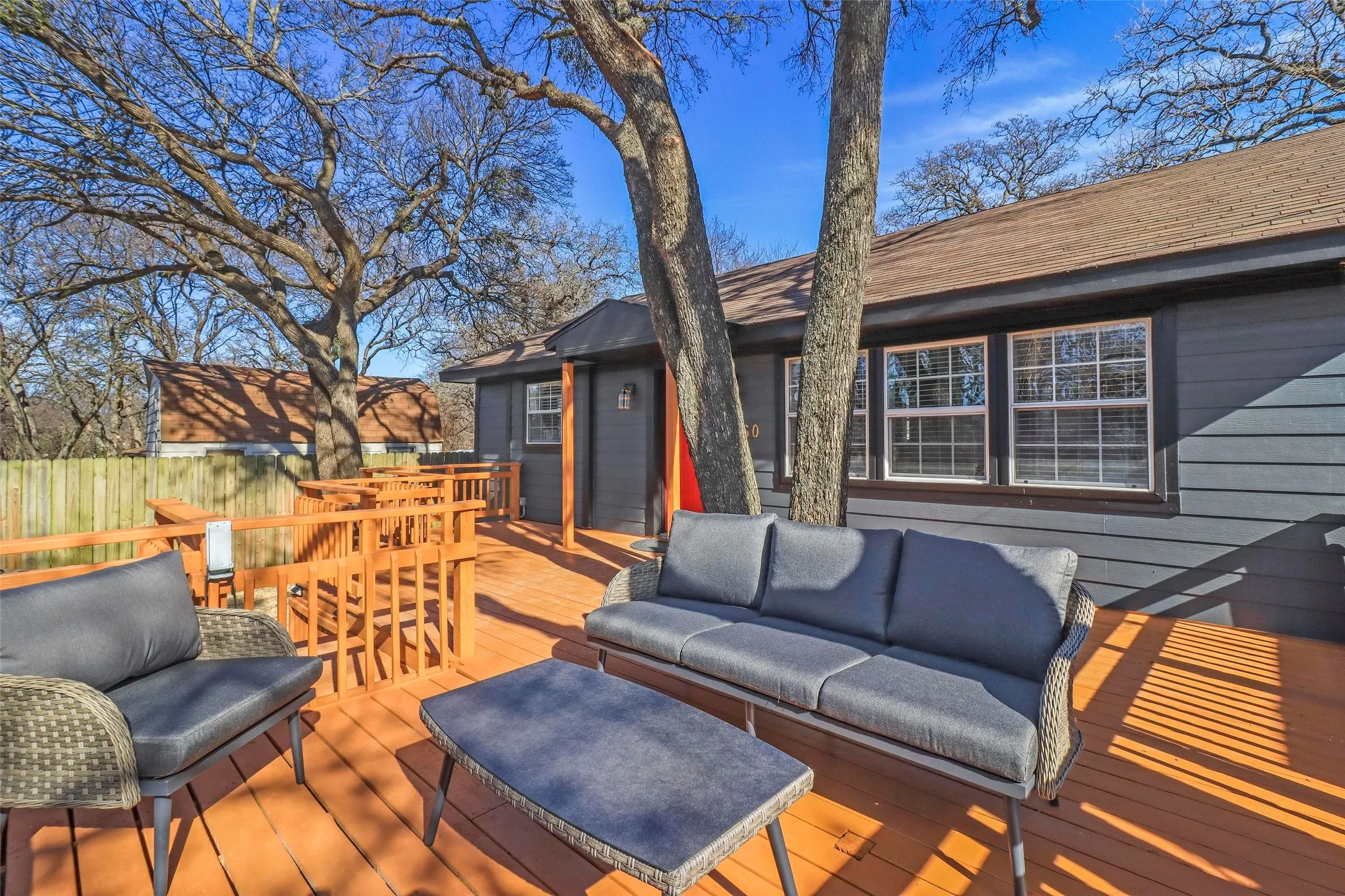 Single Family Residence For Sale in Denton County , 5660 Dorothy, Little Elm, Texas 75068, 2 Bedroom, 1 Bathroom, Garage spaces, 850 Sqft, built in 1966, mls#21350750, Real Estate Agent in Little Elm, Homes For Sale in Denton county, Homes For Sale in Little Elm, Realtor in Little Elm Texas, Real Estate Brokerage Independent Realty Texas, Luminita Cordes Realtor