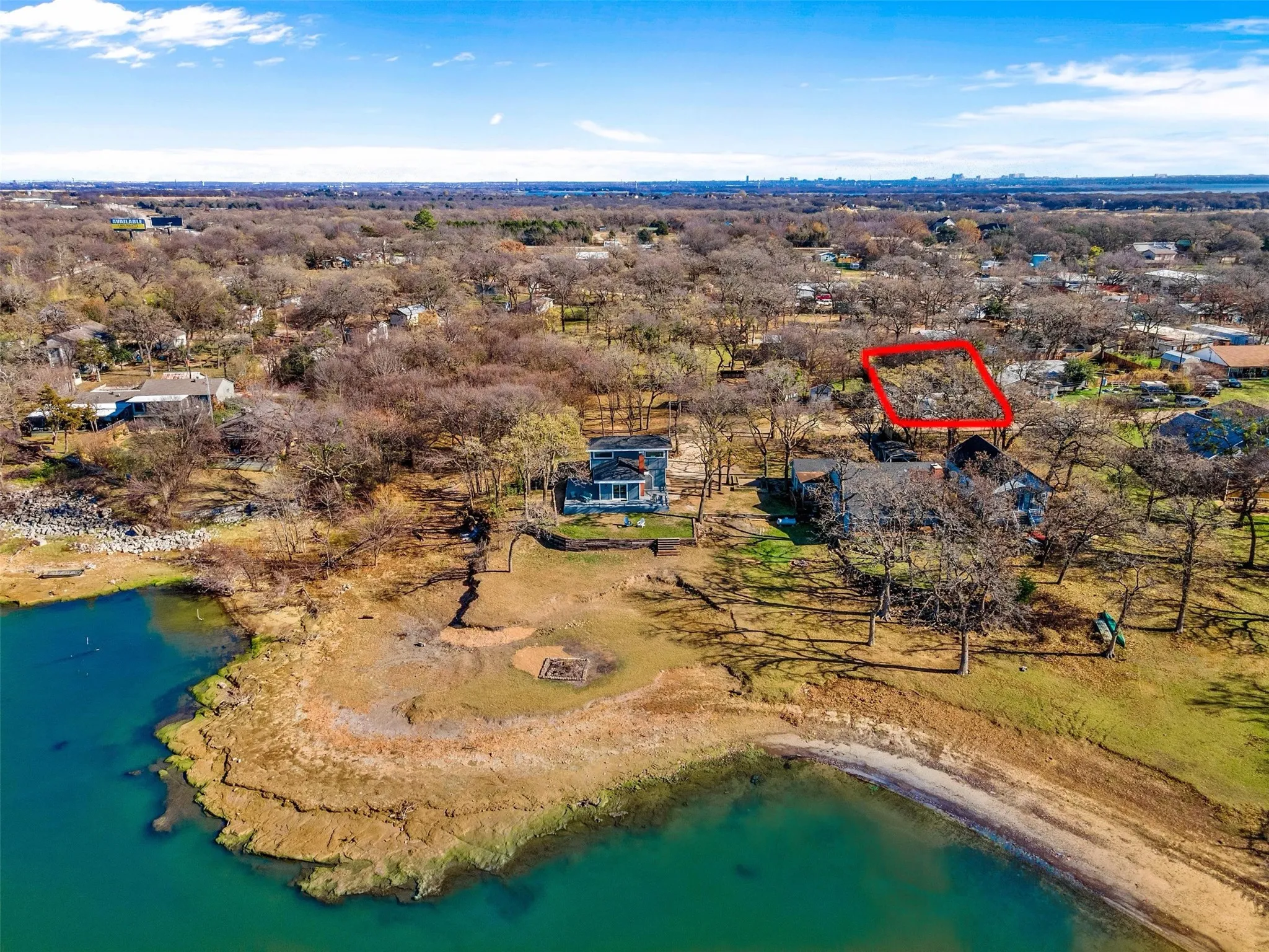 Single Family Residence For Sale in Denton County , 5660 Dorothy, Little Elm, Texas 75068, 2 Bedroom, 1 Bathroom, Garage spaces, 850 Sqft, built in 1966, mls#21350750, Real Estate Agent in Little Elm, Homes For Sale in Denton county, Homes For Sale in Little Elm, Realtor in Little Elm Texas, Real Estate Brokerage Independent Realty Texas, Luminita Cordes Realtor