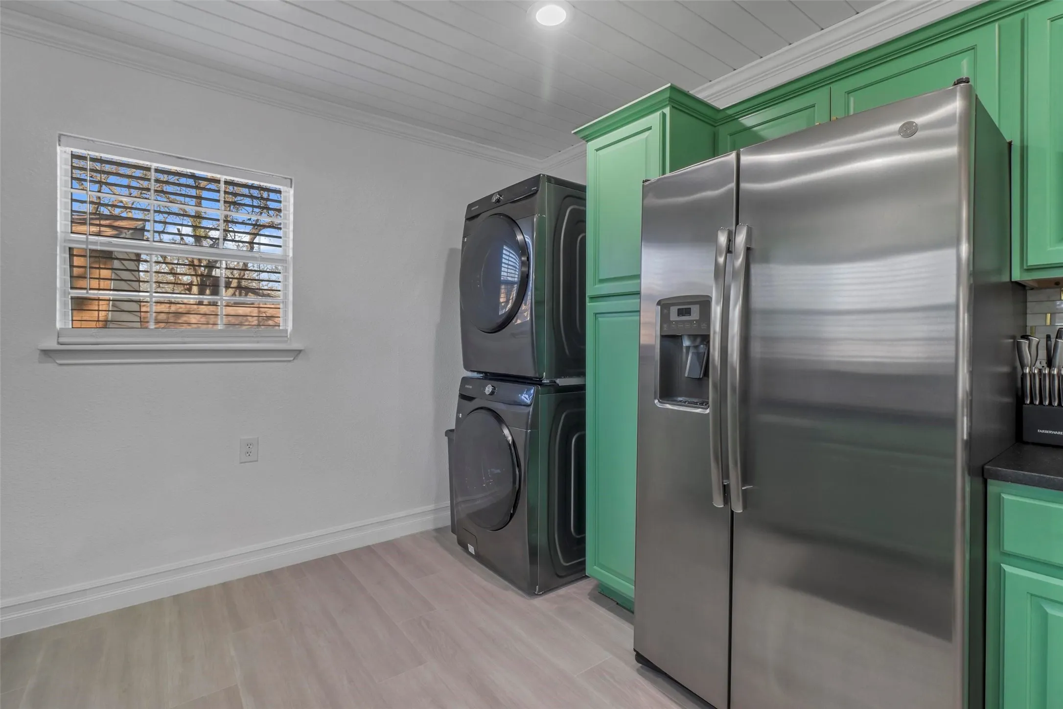 stackable washer and dryer