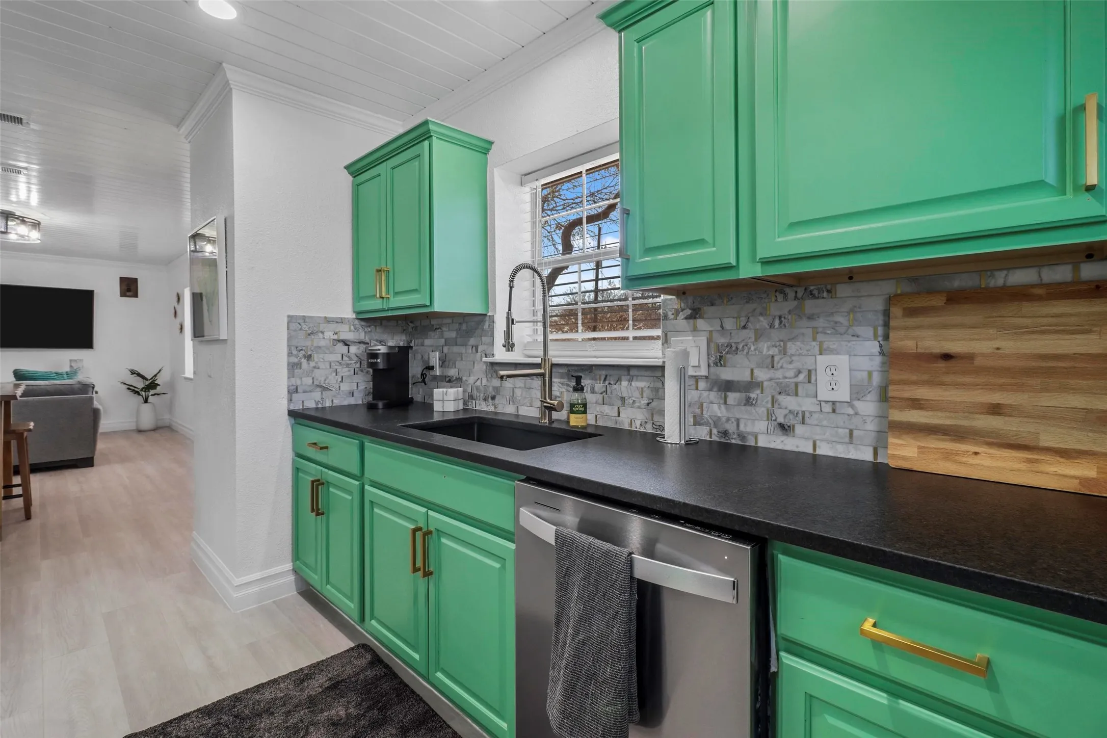 Cute kitchen with stainless appliance package