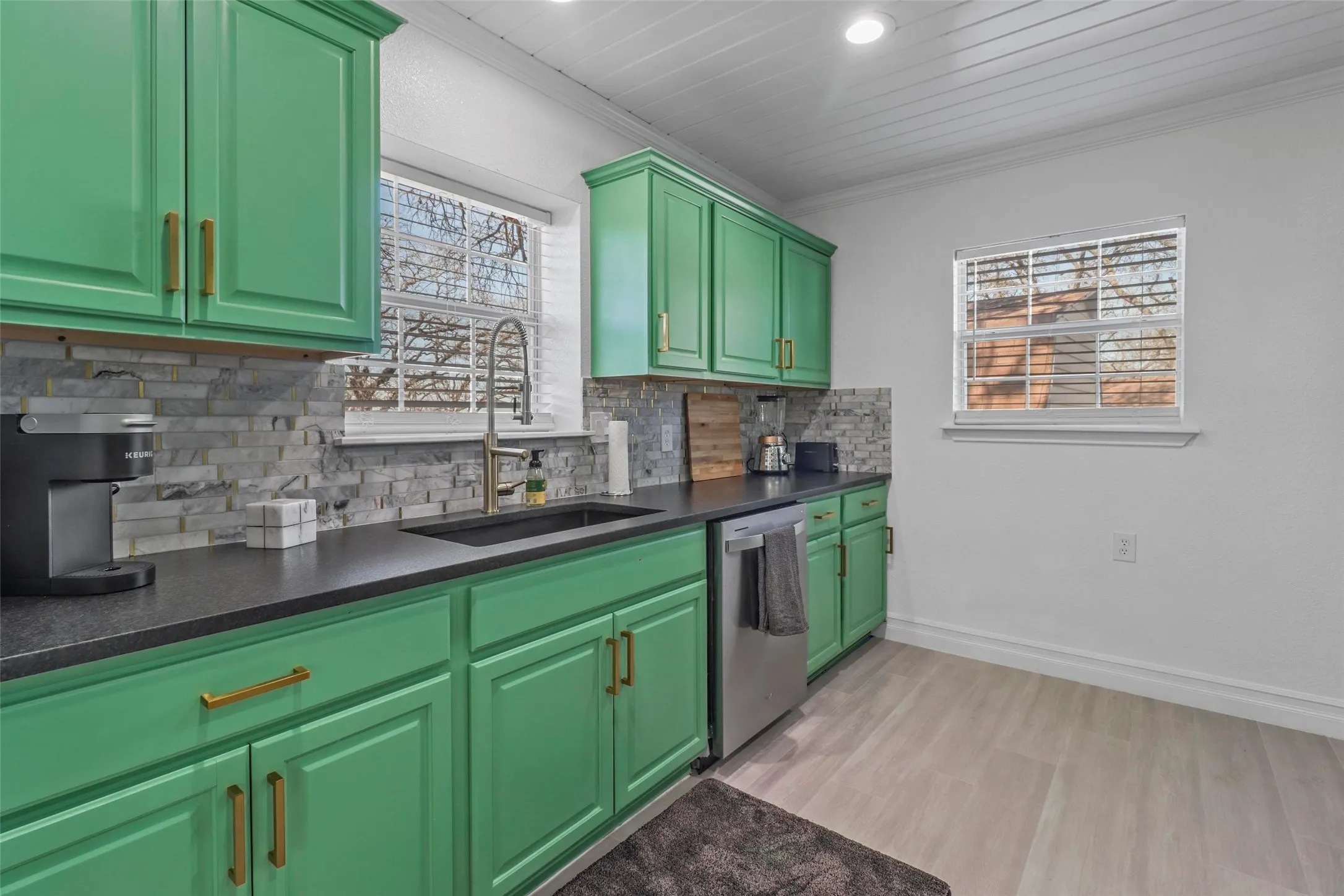 Single Family Residence For Sale in Denton County , 5660 Dorothy, Little Elm, Texas 75068, 2 Bedroom, 1 Bathroom, Garage spaces, 850 Sqft, built in 1966, mls#21350750, Real Estate Agent in Little Elm, Homes For Sale in Denton county, Homes For Sale in Little Elm, Realtor in Little Elm Texas, Real Estate Brokerage Independent Realty Texas, Luminita Cordes Realtor