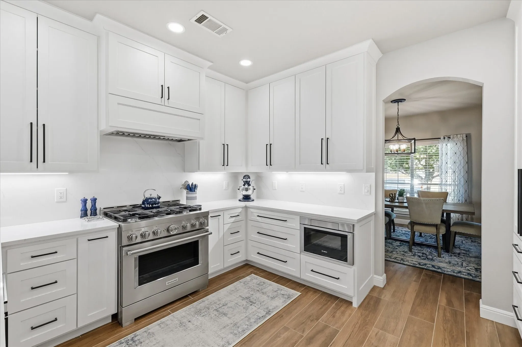 Single Family Residence For Sale in Tarrant County , 12848 Old Macgregor Lane, Fort Worth, Texas 76244, 4 Bedroom, 3 Bathroom, 2 Garage spaces, 2,994 Sqft, built in 2006, mls#21353440, Real Estate Agent in Fort Worth, Homes For Sale in Tarrant county, Homes For Sale in Fort Worth, Realtor in Fort Worth Texas, Real Estate Brokerage Independent Realty Texas, Luminita Cordes Realtor
