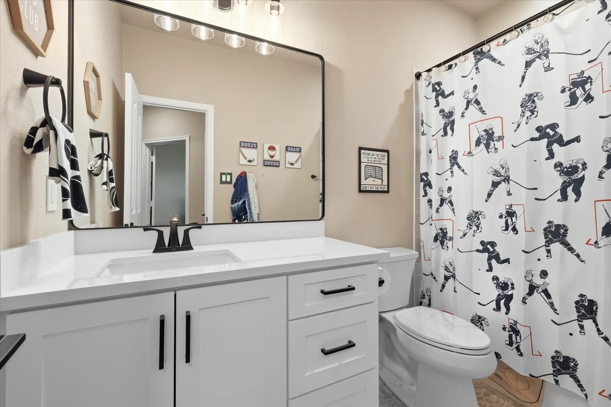Single Family Residence For Sale in Tarrant County , 12848 Old Macgregor Lane, Fort Worth, Texas 76244, 4 Bedroom, 3 Bathroom, 2 Garage spaces, 2,994 Sqft, built in 2006, mls#21353440, Real Estate Agent in Fort Worth, Homes For Sale in Tarrant county, Homes For Sale in Fort Worth, Realtor in Fort Worth Texas, Real Estate Brokerage Independent Realty Texas, Luminita Cordes Realtor