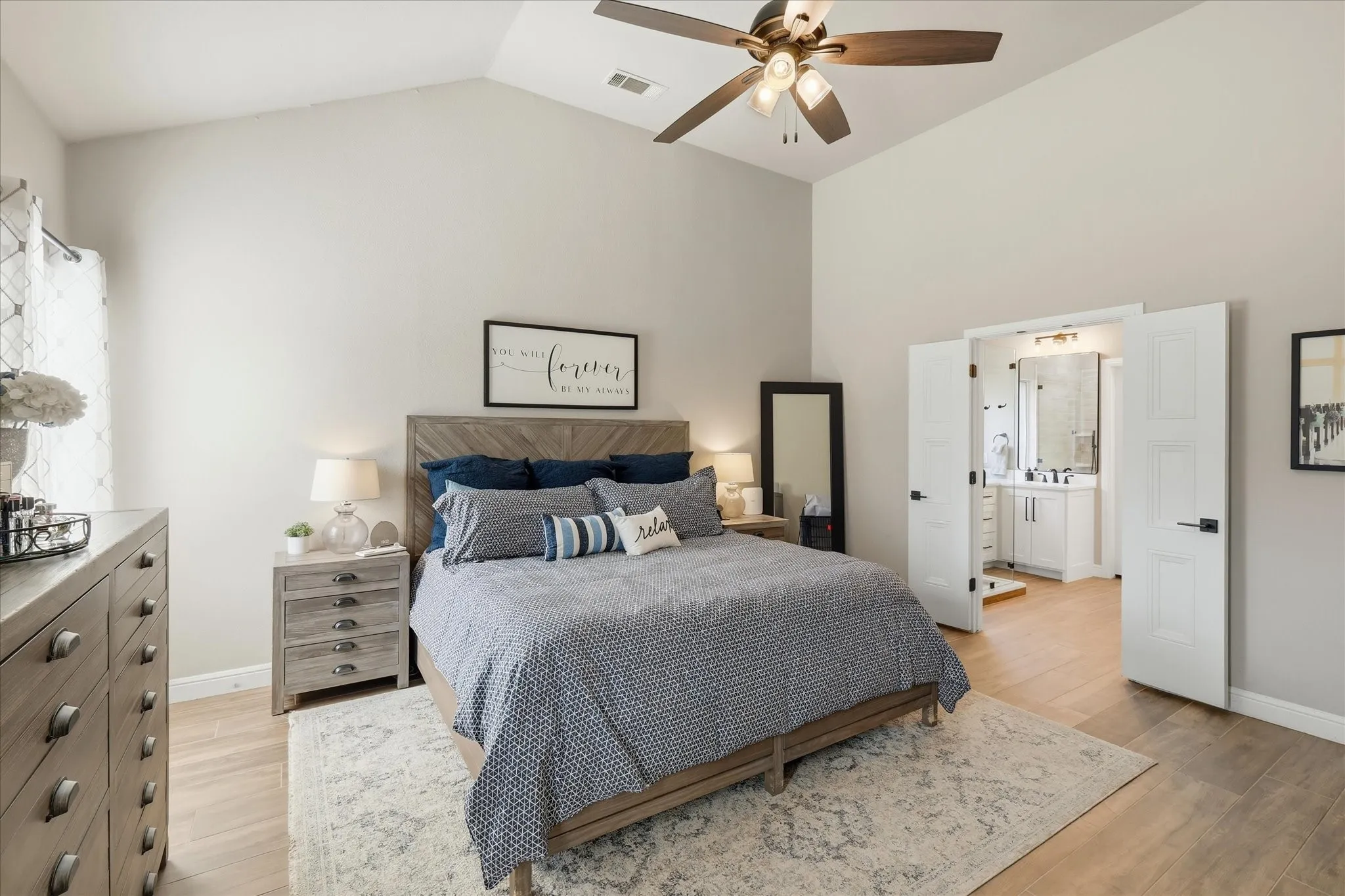Single Family Residence For Sale in Tarrant County , 12848 Old Macgregor Lane, Fort Worth, Texas 76244, 4 Bedroom, 3 Bathroom, 2 Garage spaces, 2,994 Sqft, built in 2006, mls#21353440, Real Estate Agent in Fort Worth, Homes For Sale in Tarrant county, Homes For Sale in Fort Worth, Realtor in Fort Worth Texas, Real Estate Brokerage Independent Realty Texas, Luminita Cordes Realtor