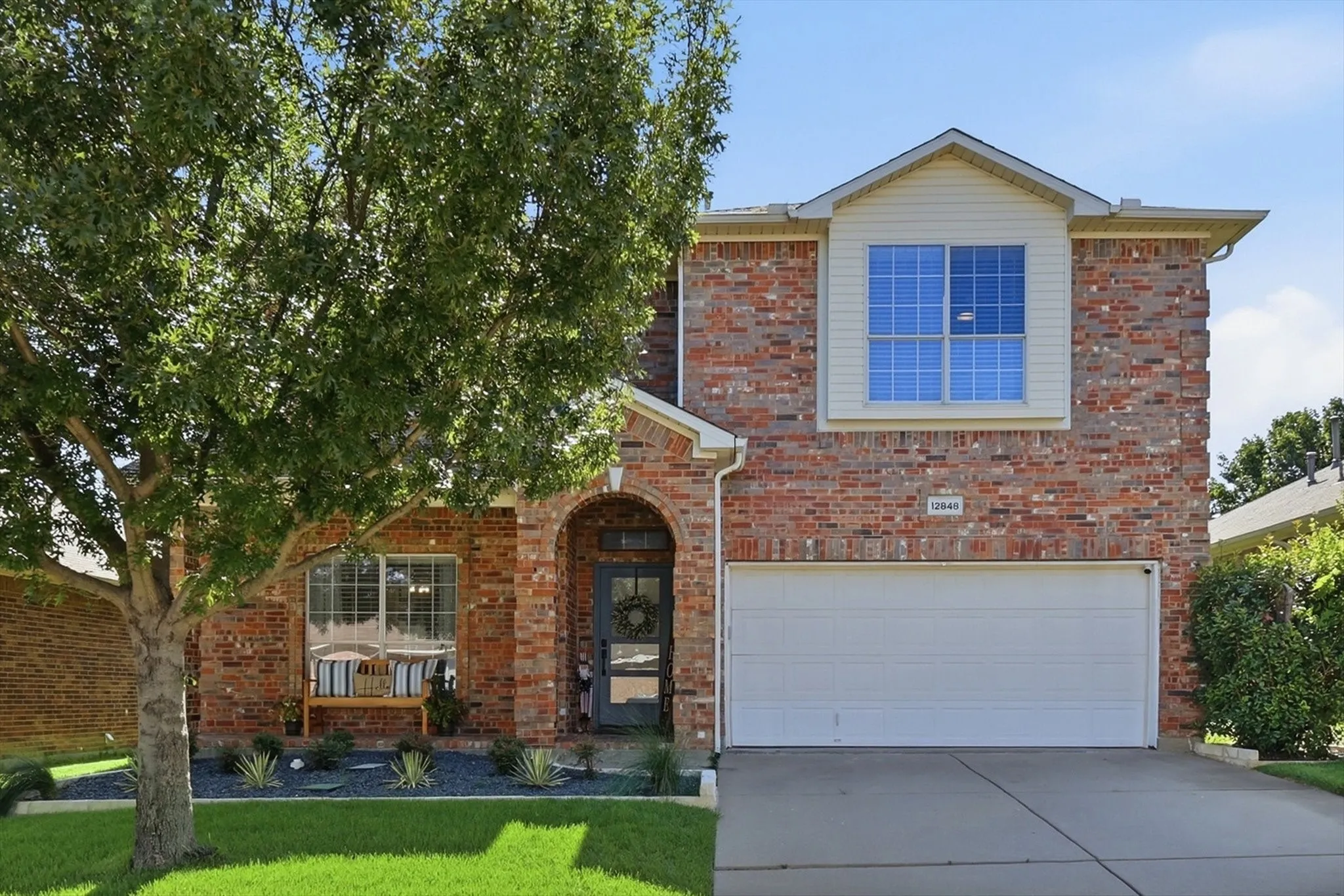 Single Family Residence For Sale in Tarrant County , 12848 Old Macgregor Lane, Fort Worth, Texas 76244, 4 Bedroom, 3 Bathroom, 2 Garage spaces, 2,994 Sqft, built in 2006, mls#21353440, Real Estate Agent in Fort Worth, Homes For Sale in Tarrant county, Homes For Sale in Fort Worth, Realtor in Fort Worth Texas, Real Estate Brokerage Independent Realty Texas, Luminita Cordes Realtor