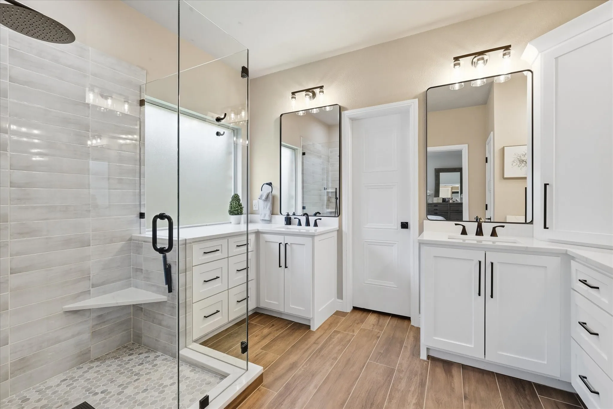 Single Family Residence For Sale in Tarrant County , 12848 Old Macgregor Lane, Fort Worth, Texas 76244, 4 Bedroom, 3 Bathroom, 2 Garage spaces, 2,994 Sqft, built in 2006, mls#21353440, Real Estate Agent in Fort Worth, Homes For Sale in Tarrant county, Homes For Sale in Fort Worth, Realtor in Fort Worth Texas, Real Estate Brokerage Independent Realty Texas, Luminita Cordes Realtor
