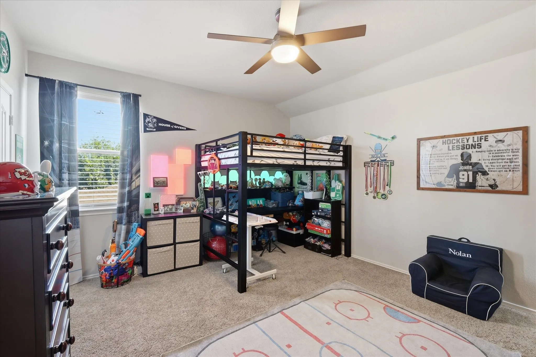 Single Family Residence For Sale in Tarrant County , 12848 Old Macgregor Lane, Fort Worth, Texas 76244, 4 Bedroom, 3 Bathroom, 2 Garage spaces, 2,994 Sqft, built in 2006, mls#21353440, Real Estate Agent in Fort Worth, Homes For Sale in Tarrant county, Homes For Sale in Fort Worth, Realtor in Fort Worth Texas, Real Estate Brokerage Independent Realty Texas, Luminita Cordes Realtor