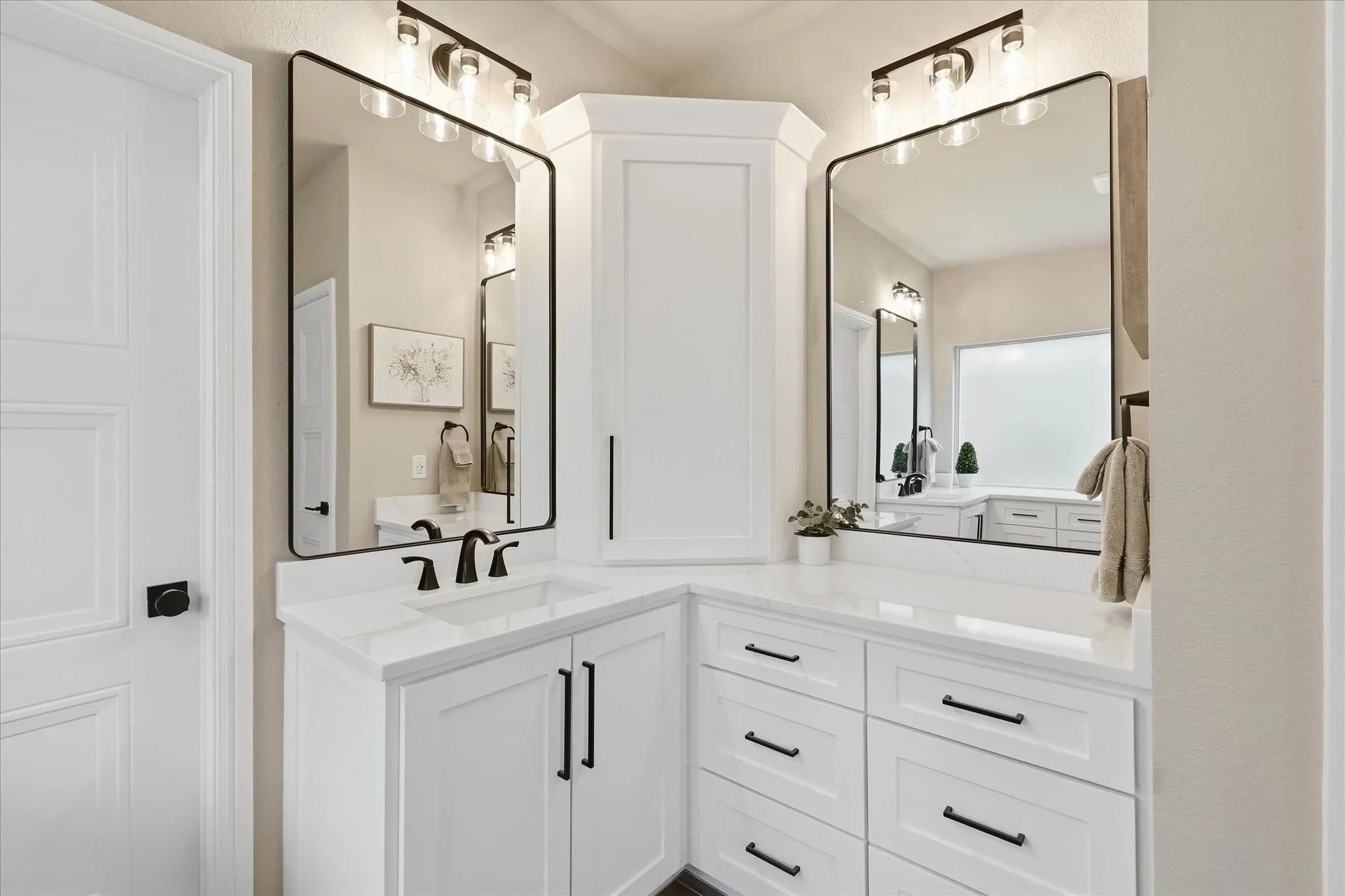 Single Family Residence For Sale in Tarrant County , 12848 Old Macgregor Lane, Fort Worth, Texas 76244, 4 Bedroom, 3 Bathroom, 2 Garage spaces, 2,994 Sqft, built in 2006, mls#21353440, Real Estate Agent in Fort Worth, Homes For Sale in Tarrant county, Homes For Sale in Fort Worth, Realtor in Fort Worth Texas, Real Estate Brokerage Independent Realty Texas, Luminita Cordes Realtor
