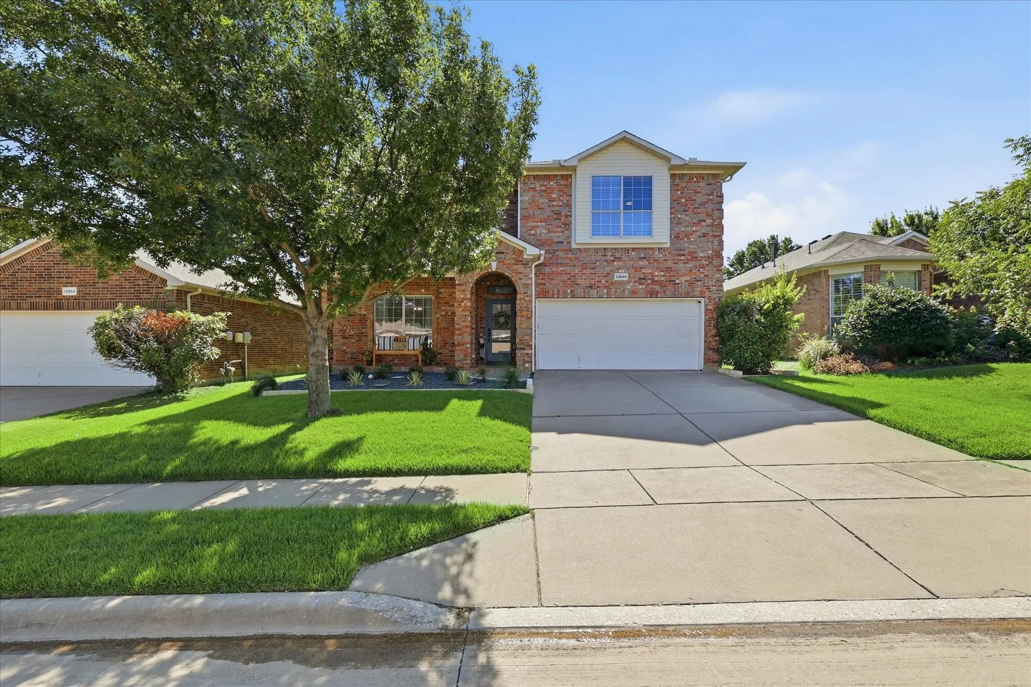 Single Family Residence For Sale in Tarrant County , 12848 Old Macgregor Lane, Fort Worth, Texas 76244, 4 Bedroom, 3 Bathroom, 2 Garage spaces, 2,994 Sqft, built in 2006, mls#21353440, Real Estate Agent in Fort Worth, Homes For Sale in Tarrant county, Homes For Sale in Fort Worth, Realtor in Fort Worth Texas, Real Estate Brokerage Independent Realty Texas, Luminita Cordes Realtor