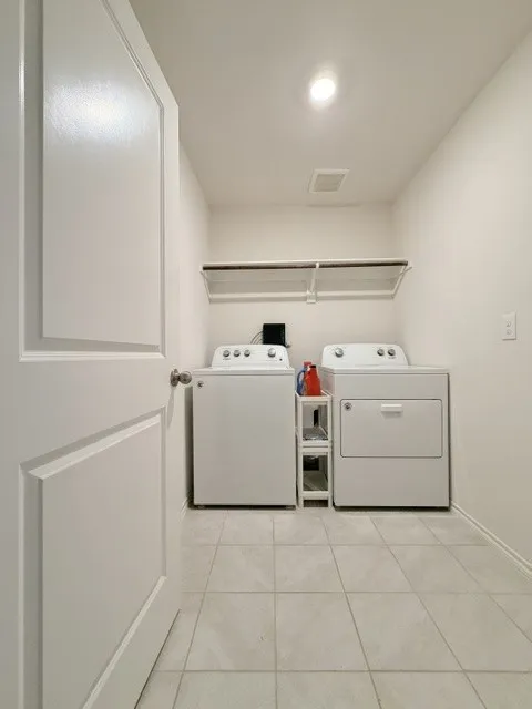 Single Family Residence For Sale in Collin County , 720 Meadow Creek Lane, Josephine, Texas 75189, 3 Bedroom, 2 Bathroom, 2 Garage spaces, 1,608 Sqft, built in 2020, Price $245,000, mls#21354463, Real Estate Agent in Josephine, Homes For Sale in Collin county, Homes For Sale in Josephine, Realtor in Josephine Texas, Real Estate Brokerage Independent Realty Texas, Luminita Cordes Realtor