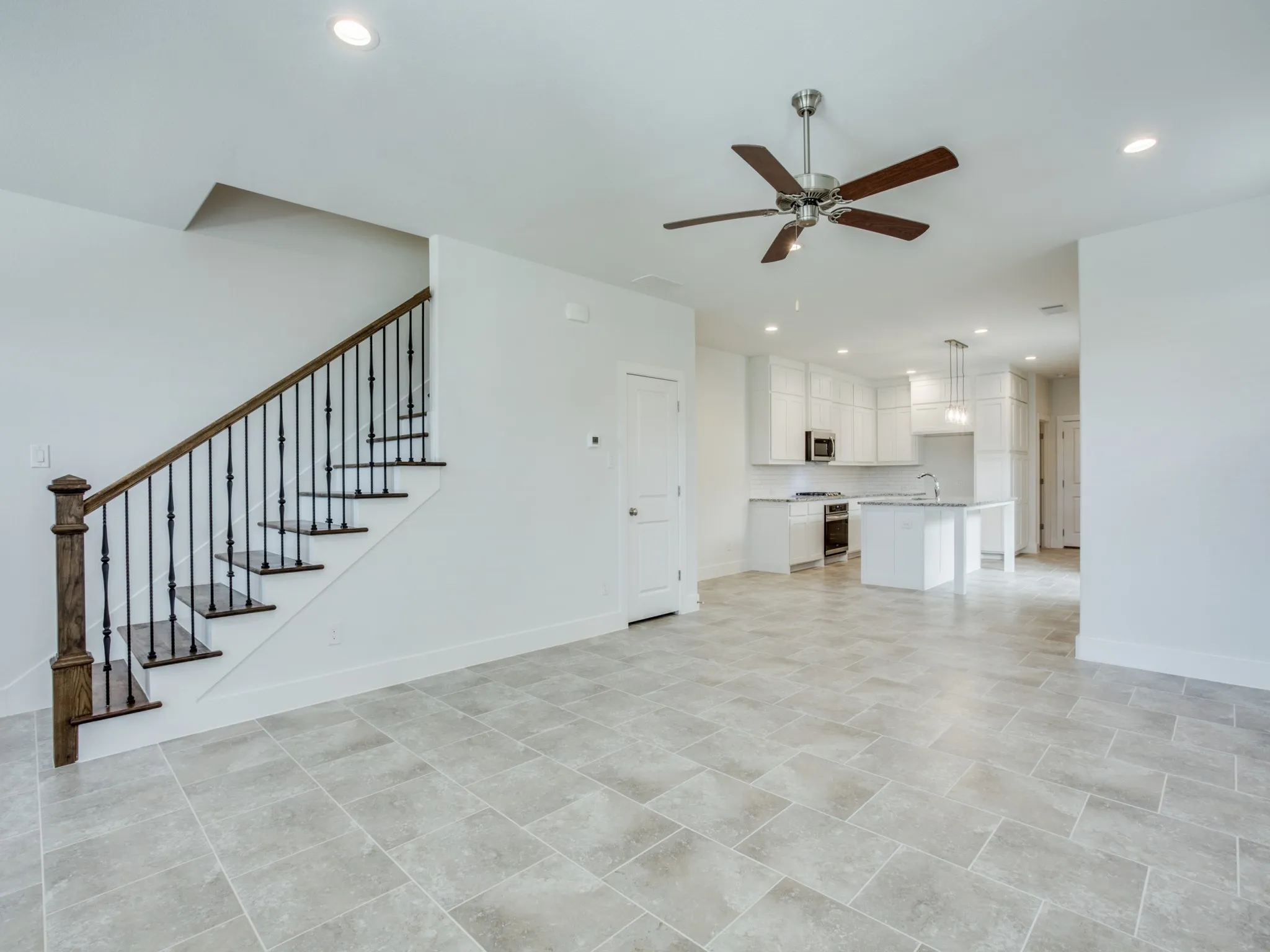 Townhouse For Rent in Tarrant County , 6519 Bowman Roberts Road, Fort Worth, Texas 76179, 3 Bedroom, 3 Bathroom, 2 Garage spaces, 1,967 Sqft, built in 2020, mls#21354469, Real Estate Agent in Fort Worth, Homes For Rent in Tarrant county, Homes For Rent in Fort Worth, Realtor in Fort Worth Texas, Real Estate Brokerage Independent Realty Texas, Luminita Cordes Realtor