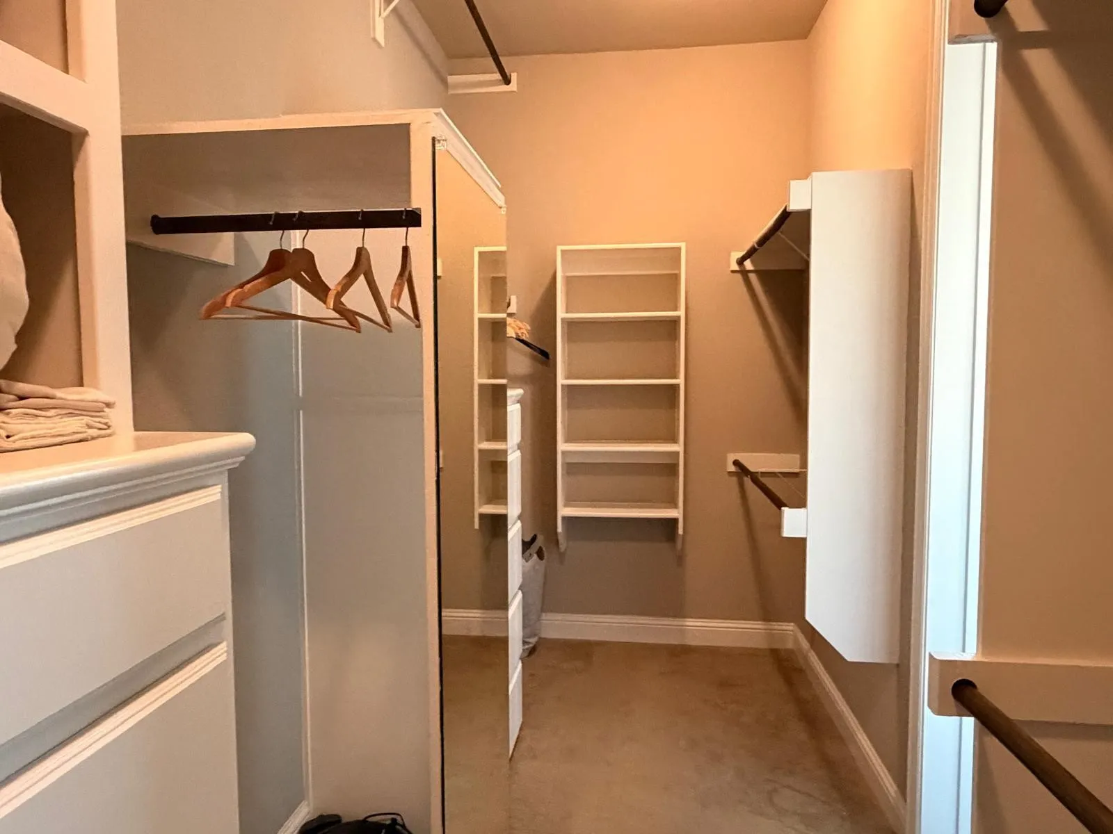 Single Family Residence For Rent in Collin County , 6133 Claridge Lane, Frisco, Texas 75035, 5 Bedroom, 6 Bathroom, 1 Garage spaces, 5,174 Sqft, built in 2015, mls#21352379, Real Estate Agent in Frisco, Homes For Rent in Collin county, Homes For Rent in Frisco, Realtor in Frisco Texas, Real Estate Brokerage Independent Realty Texas, Luminita Cordes Realtor