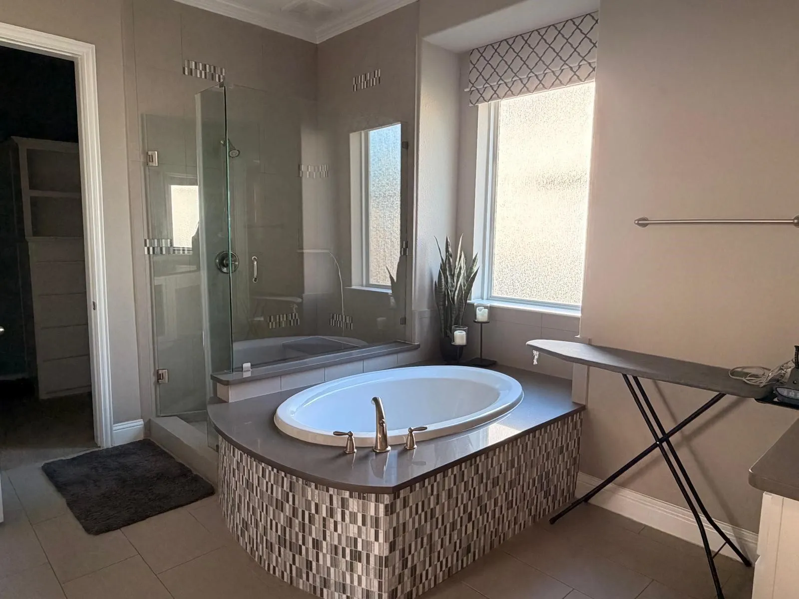 Single Family Residence For Rent in Collin County , 6133 Claridge Lane, Frisco, Texas 75035, 5 Bedroom, 6 Bathroom, 1 Garage spaces, 5,174 Sqft, built in 2015, mls#21352379, Real Estate Agent in Frisco, Homes For Rent in Collin county, Homes For Rent in Frisco, Realtor in Frisco Texas, Real Estate Brokerage Independent Realty Texas, Luminita Cordes Realtor