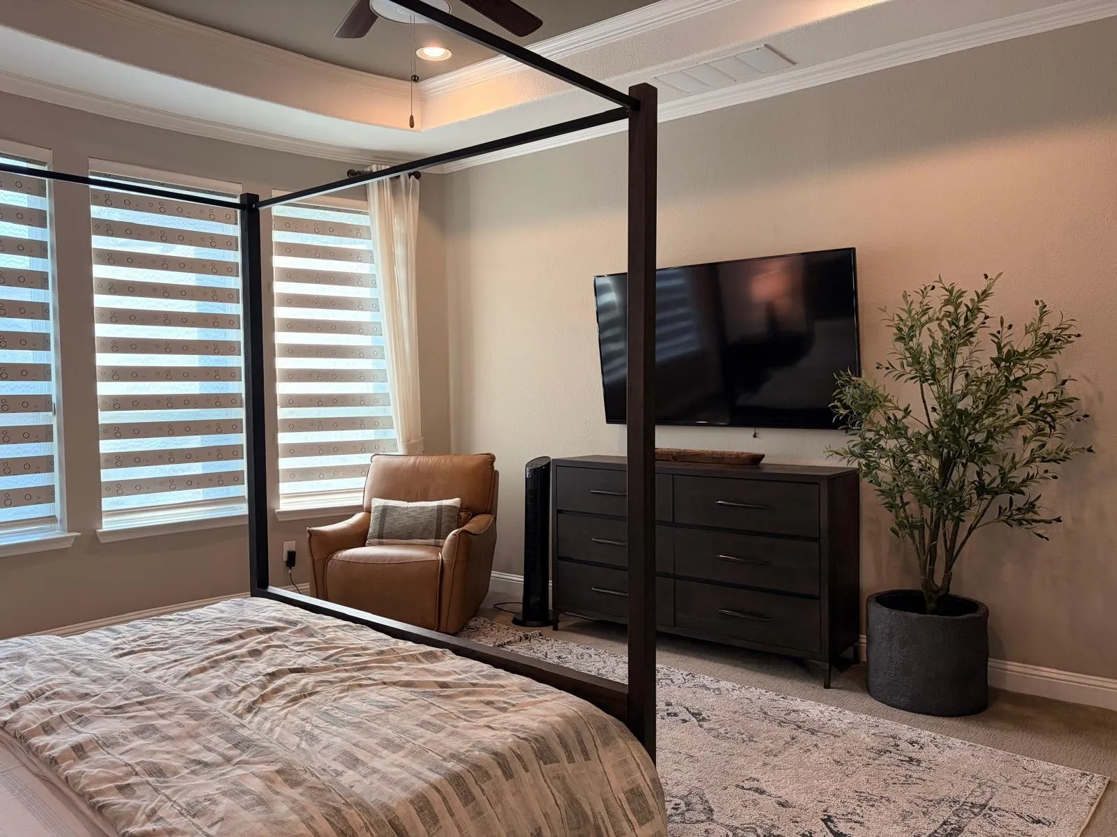 Single Family Residence For Rent in Collin County , 6133 Claridge Lane, Frisco, Texas 75035, 5 Bedroom, 6 Bathroom, 1 Garage spaces, 5,174 Sqft, built in 2015, mls#21352379, Real Estate Agent in Frisco, Homes For Rent in Collin county, Homes For Rent in Frisco, Realtor in Frisco Texas, Real Estate Brokerage Independent Realty Texas, Luminita Cordes Realtor