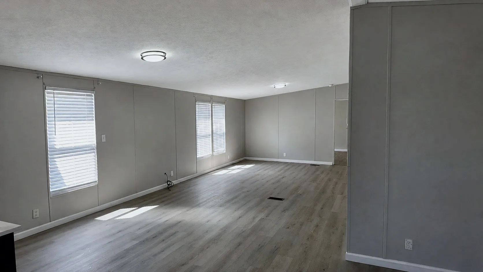 Manufactured Home For Sale in Collin County , 9710 E Fork Circle, Anna, Texas 75409, 4 Bedroom, 2 Bathroom, Garage spaces, 1,872 Sqft, built in 2016, mls#21352179, Real Estate Agent in Anna, Homes For Sale in Collin county, Homes For Sale in Anna, Realtor in Anna Texas, Real Estate Brokerage Independent Realty Texas, Luminita Cordes Realtor