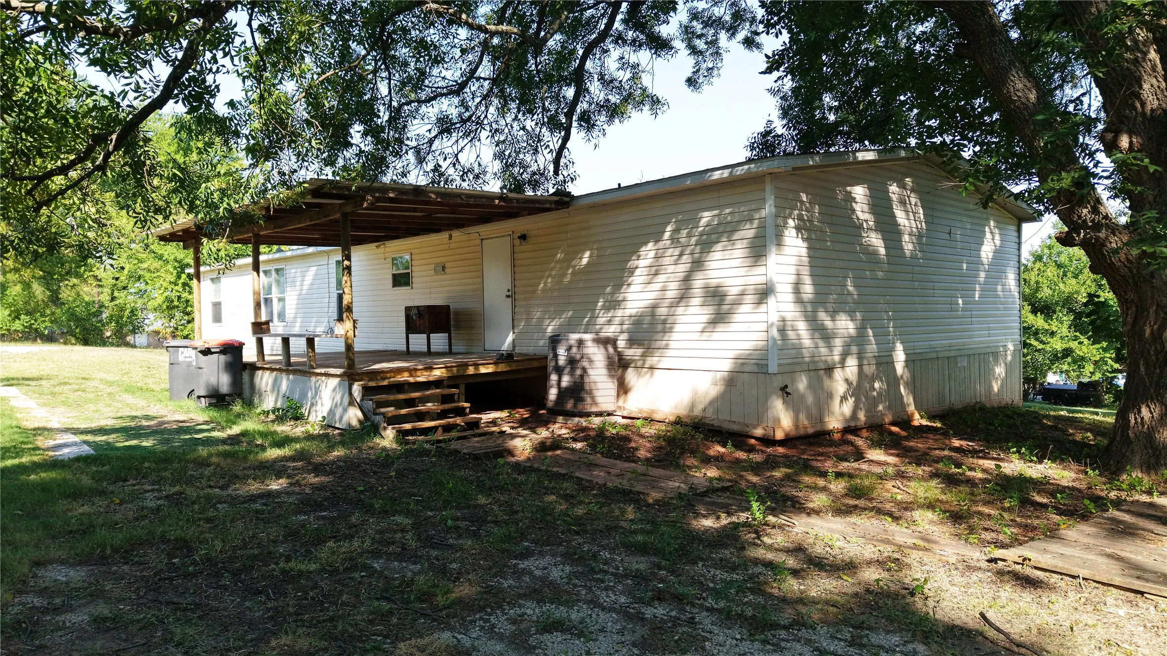 Manufactured Home For Sale in Collin County , 9710 E Fork Circle, Anna, Texas 75409, 4 Bedroom, 2 Bathroom, Garage spaces, 1,872 Sqft, built in 2016, mls#21352179, Real Estate Agent in Anna, Homes For Sale in Collin county, Homes For Sale in Anna, Realtor in Anna Texas, Real Estate Brokerage Independent Realty Texas, Luminita Cordes Realtor