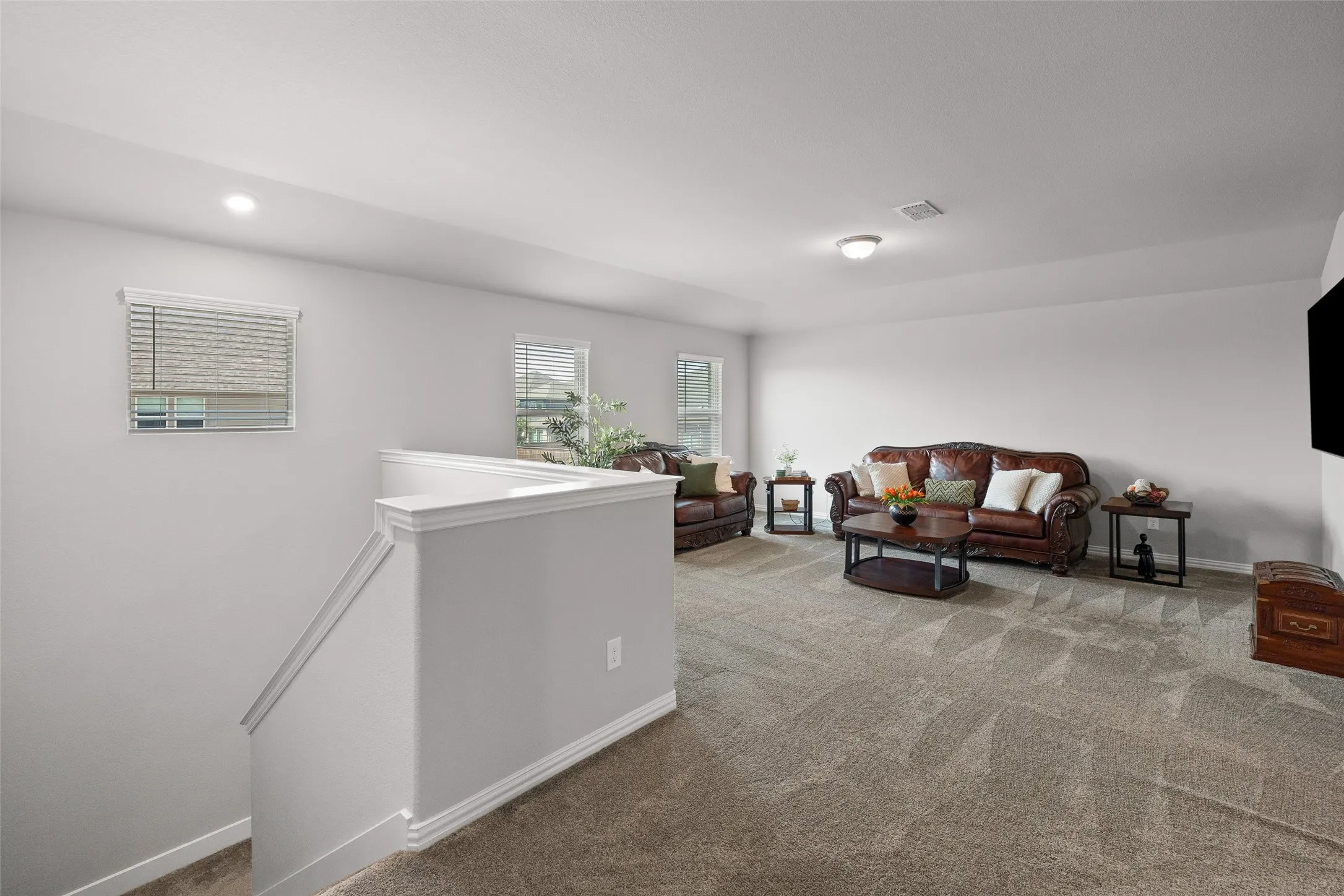 Single Family Residence For Sale in Tarrant County , 10101 Lakemont, Fort Worth, Texas 76131, 4 Bedroom, 4 Bathroom, 2 Garage spaces, 3,100 Sqft, built in 2021, mls#21354379, Real Estate Agent in Fort Worth, Homes For Sale in Tarrant county, Homes For Sale in Fort Worth, Realtor in Fort Worth Texas, Real Estate Brokerage Independent Realty Texas, Luminita Cordes Realtor