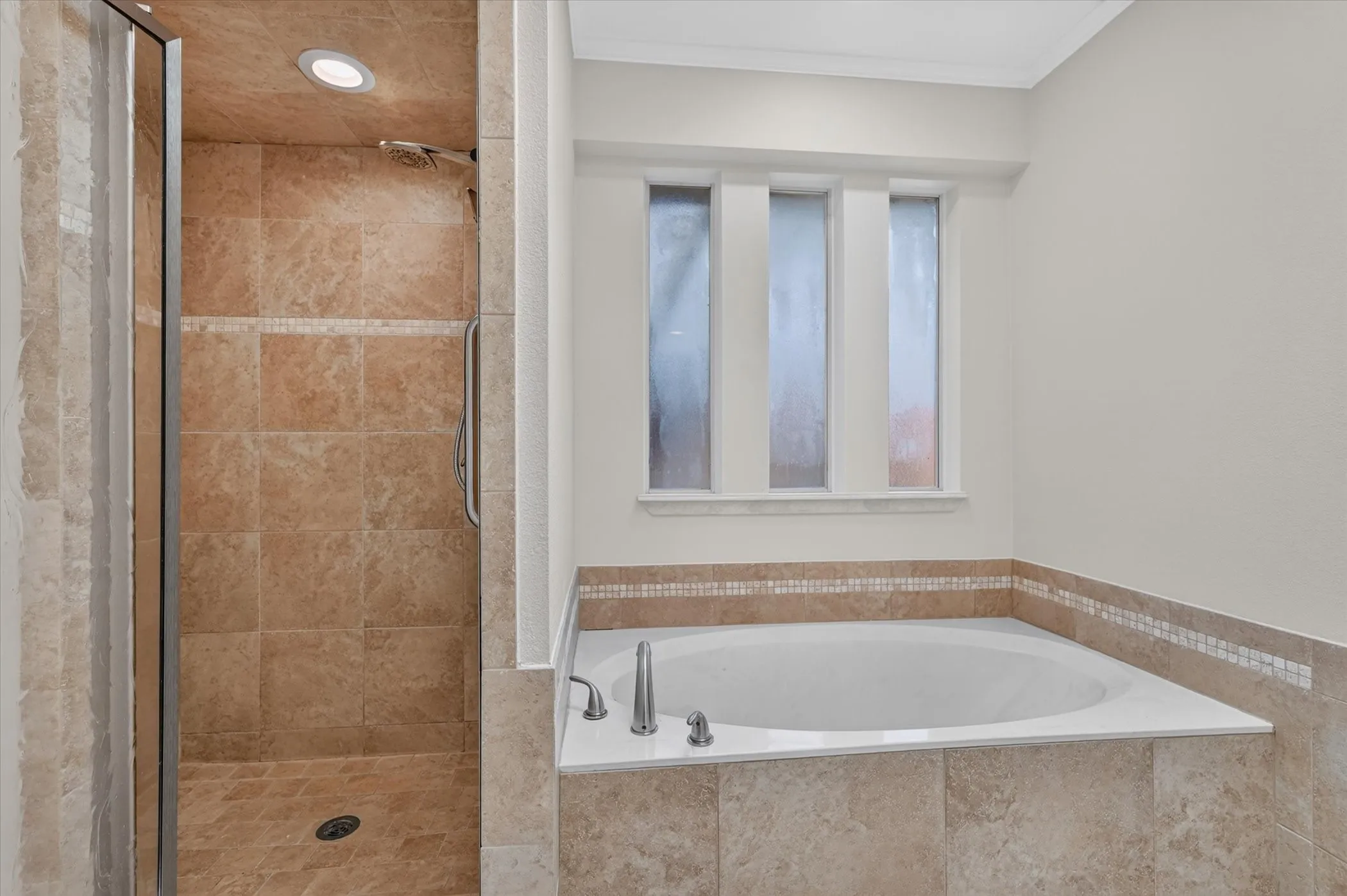 Single Family Residence For Sale in Collin County , 2132 Donna Drive, Plano, Texas 75074, 3 Bedroom, 3 Bathroom, 2 Garage spaces, 2,438 Sqft, built in 1987, mls#21353973, Real Estate Agent in Plano, Homes For Sale in Collin county, Homes For Sale in Plano, Realtor in Plano Texas, Real Estate Brokerage Independent Realty Texas, Luminita Cordes Realtor