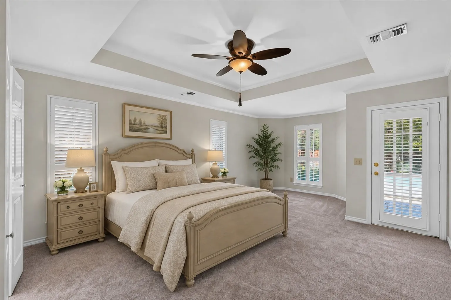 This room has been virtually staged.