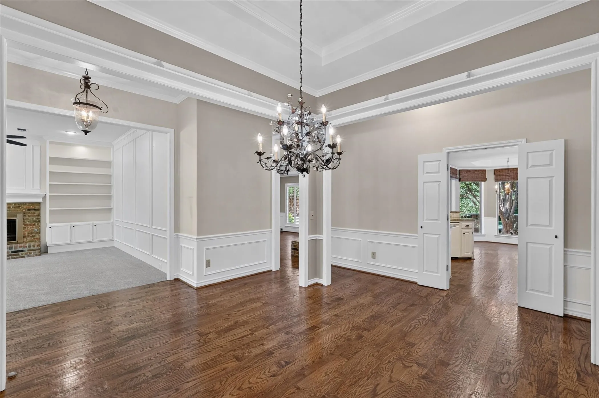 Single Family Residence For Sale in Collin County , 2132 Donna Drive, Plano, Texas 75074, 3 Bedroom, 3 Bathroom, 2 Garage spaces, 2,438 Sqft, built in 1987, mls#21353973, Real Estate Agent in Plano, Homes For Sale in Collin county, Homes For Sale in Plano, Realtor in Plano Texas, Real Estate Brokerage Independent Realty Texas, Luminita Cordes Realtor