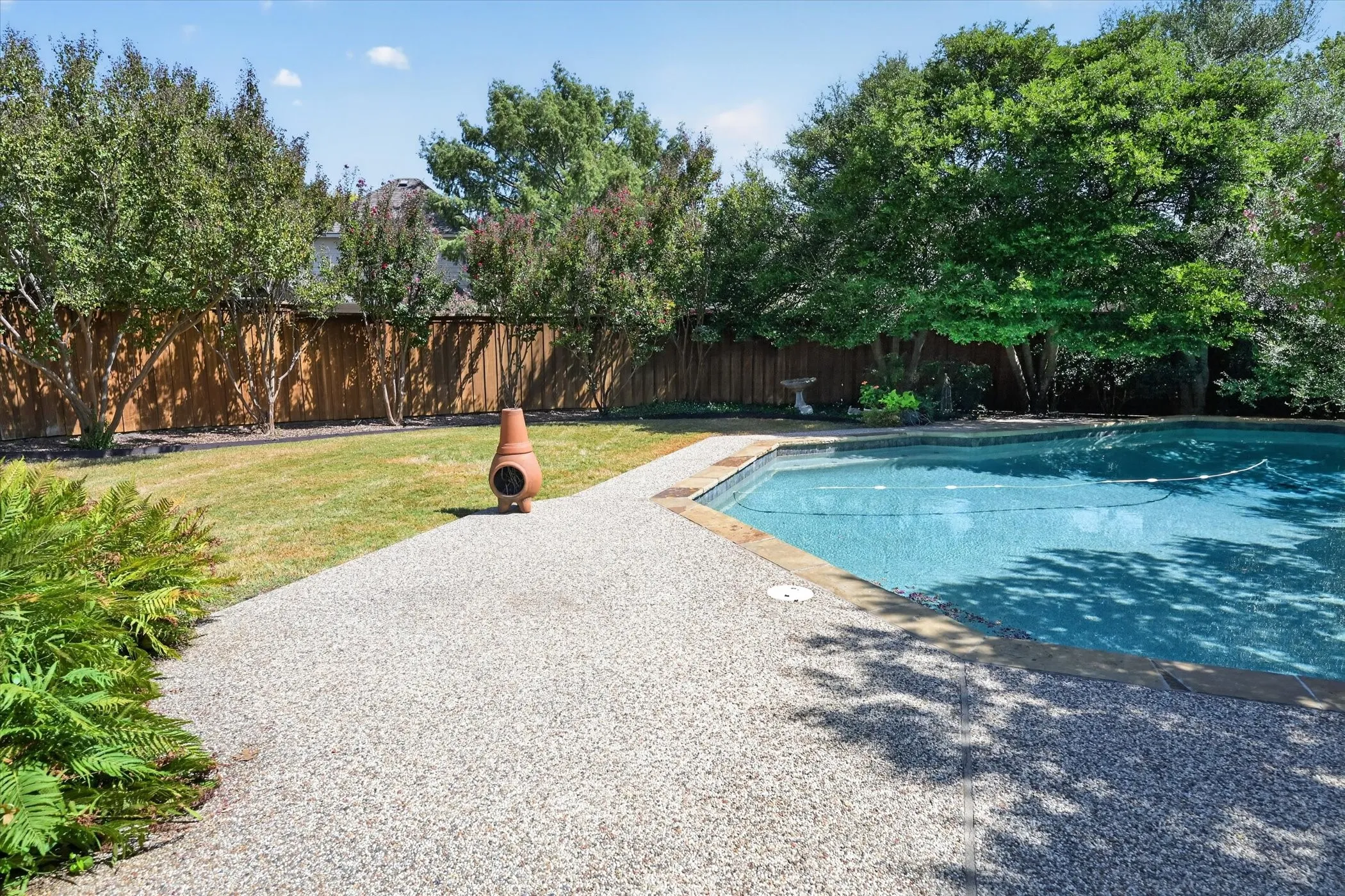 Single Family Residence For Sale in Collin County , 2132 Donna Drive, Plano, Texas 75074, 3 Bedroom, 3 Bathroom, 2 Garage spaces, 2,438 Sqft, built in 1987, mls#21353973, Real Estate Agent in Plano, Homes For Sale in Collin county, Homes For Sale in Plano, Realtor in Plano Texas, Real Estate Brokerage Independent Realty Texas, Luminita Cordes Realtor