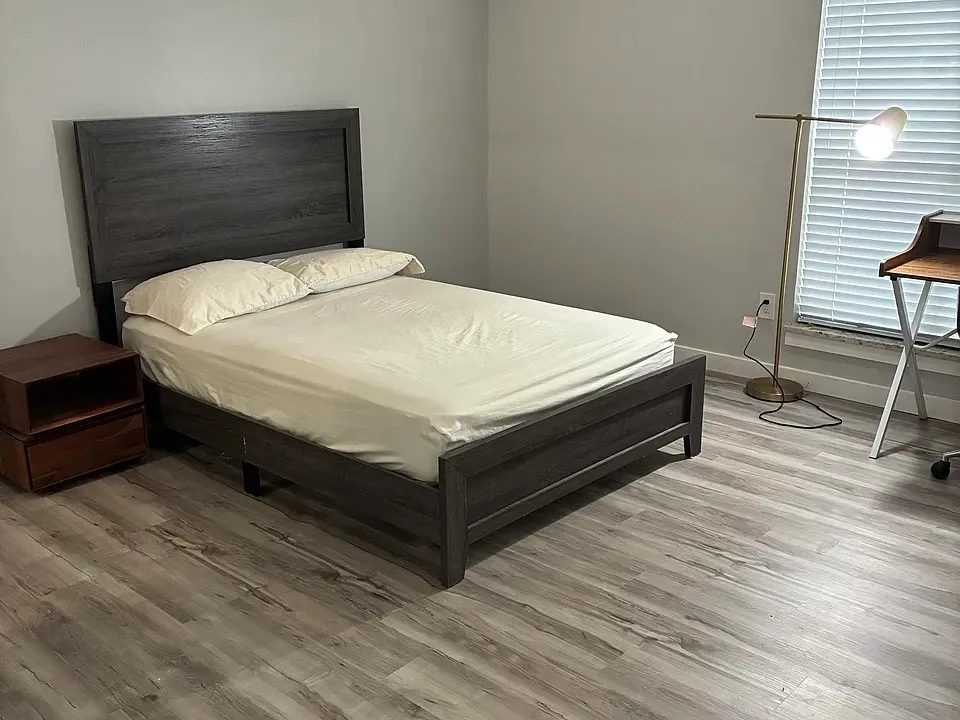 Apartment For Rent in Dallas County , 10552 High Hollows Drive 136, Dallas, Texas 75230, 1 Bedroom, 1 Bathroom, Garage spaces, 740 Sqft, built in 1970, mls#21352411, Real Estate Agent in Dallas, Homes For Rent in Dallas county, Homes For Rent in Dallas, Realtor in Dallas Texas, Real Estate Brokerage Independent Realty Texas, Luminita Cordes Realtor