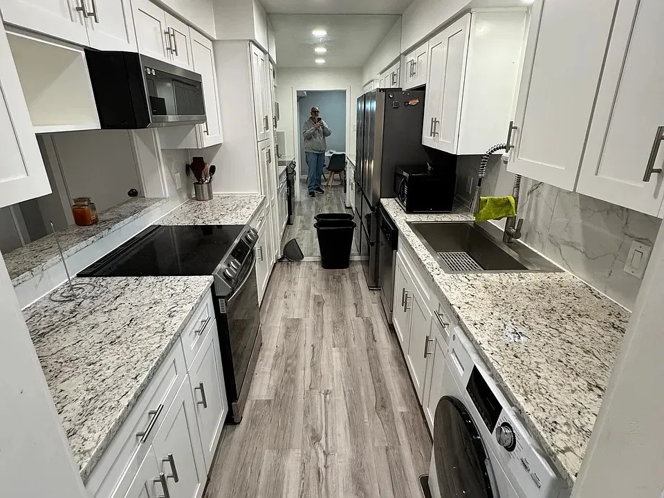 Apartment For Rent in Dallas County , 10552 High Hollows Drive 136, Dallas, Texas 75230, 1 Bedroom, 1 Bathroom, Garage spaces, 740 Sqft, built in 1970, mls#21352411, Real Estate Agent in Dallas, Homes For Rent in Dallas county, Homes For Rent in Dallas, Realtor in Dallas Texas, Real Estate Brokerage Independent Realty Texas, Luminita Cordes Realtor