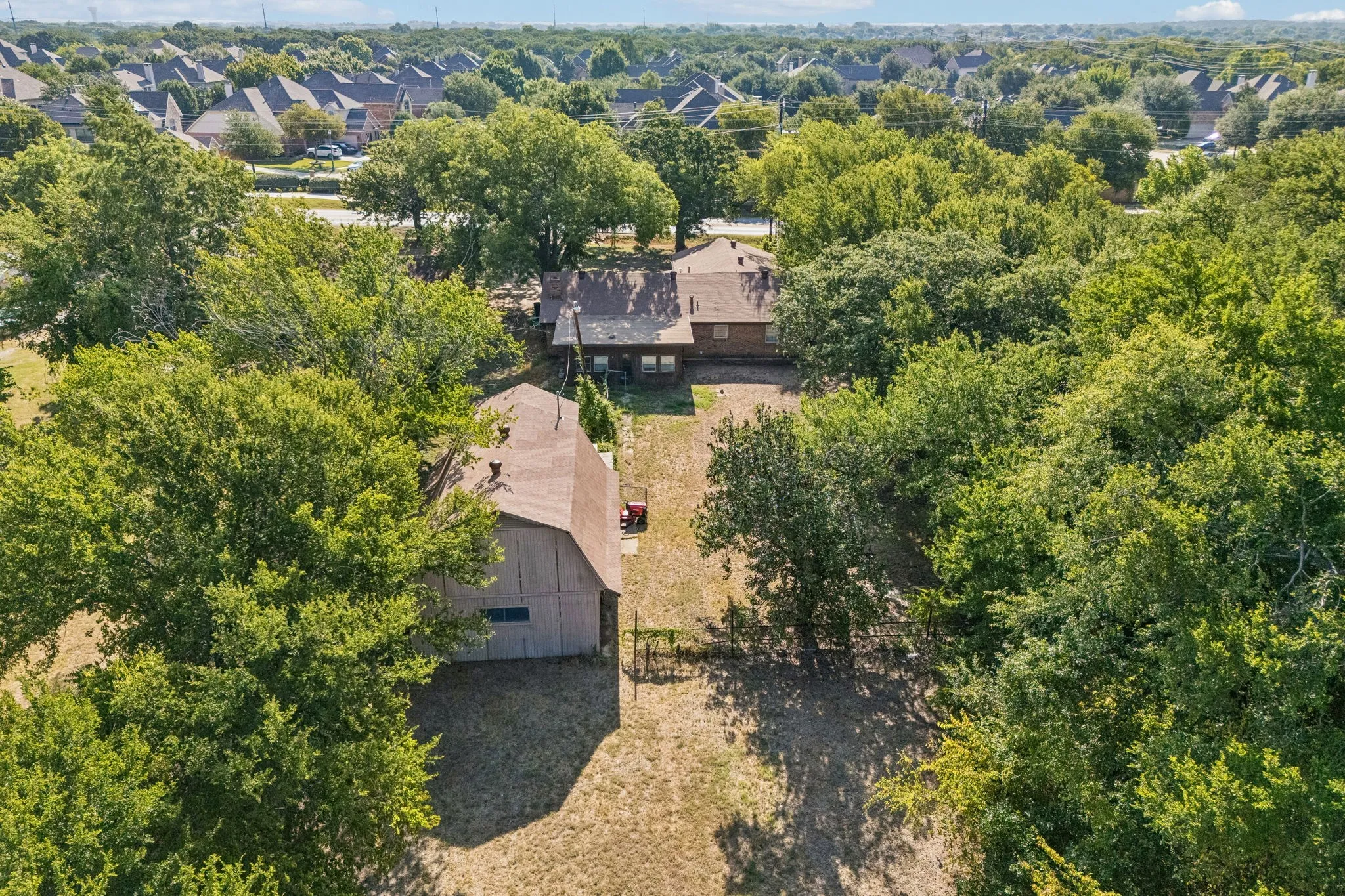 Single Family Residence For Sale in Tarrant County , 1208 Whitley Road, Keller, Texas 76248, 3 Bedroom, 2 Bathroom, 2 Garage spaces, 1,850 Sqft, built in 1971, Price $450,000, mls#21351387, Real Estate Agent in Keller, Homes For Sale in Tarrant county, Homes For Sale in Keller, Realtor in Keller Texas, Real Estate Brokerage Independent Realty Texas, Luminita Cordes Realtor