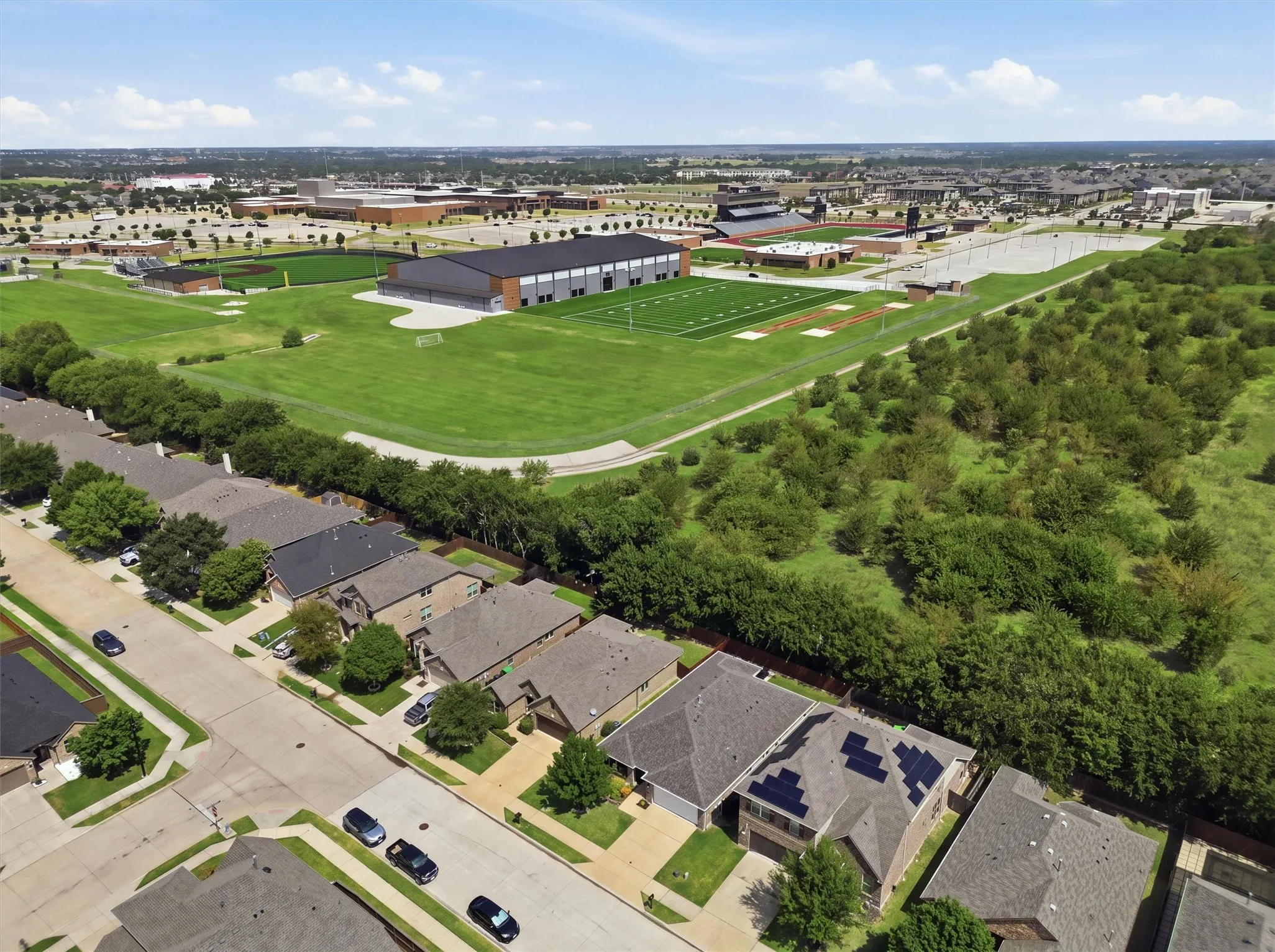 Single Family Residence For Sale in Denton County , 405 Bird Creek Drive, Little Elm, Texas 75068, 3 Bedroom, 2 Bathroom, 2 Garage spaces, 1,713 Sqft, built in 2018, mls#21349779, Real Estate Agent in Little Elm, Homes For Sale in Denton county, Homes For Sale in Little Elm, Realtor in Little Elm Texas, Real Estate Brokerage Independent Realty Texas, Luminita Cordes Realtor